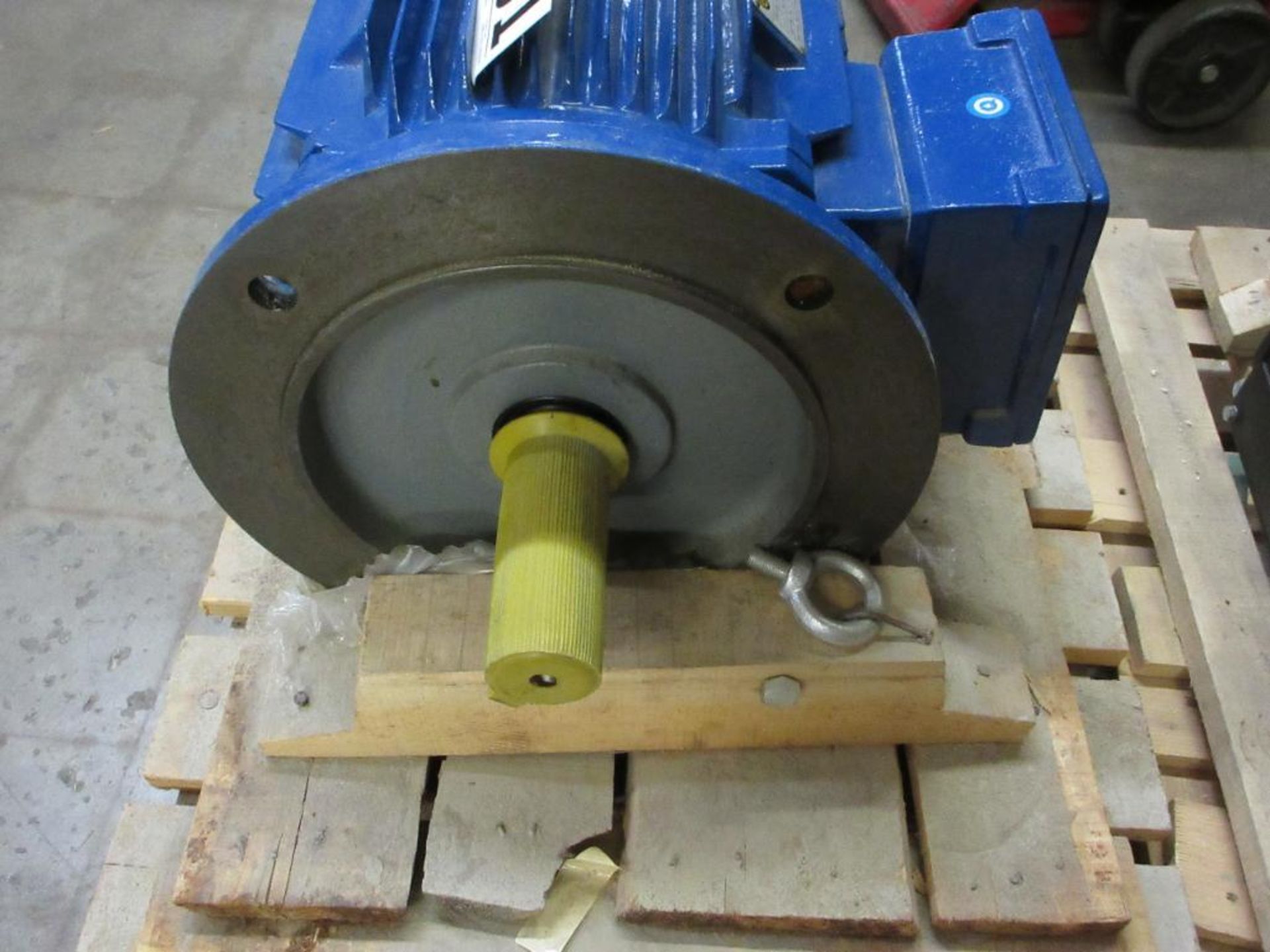 HOYER MOTORS ELECTRIC MOTOR TYPE Y2E2-160M-4 1470 RPM 11KW (THIS LOT IS FOB CAMARILLO CA) - (There w - Image 5 of 5