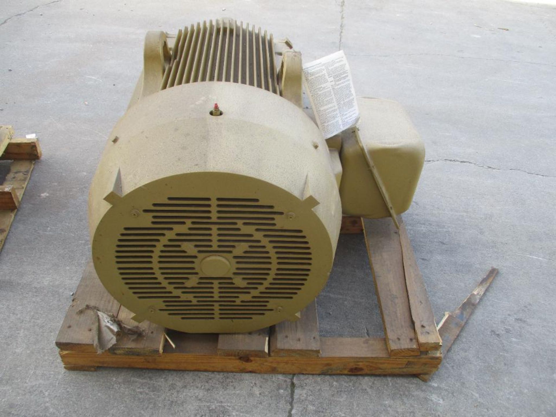 BALDOR 3 PHASE 150HP 1785RPM 445T FRAME A/C MOTOR P/N EM4406T-4 2006# LBS (THIS LOT IS FOB KNOXVILLE - Image 3 of 5