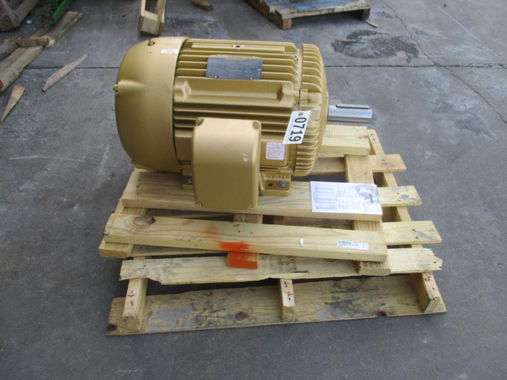 BALDOR 3 PHASE 40HP 1775RPM 324T FRAME A/C MOTOR P/N EM4110T 585# LBS (THIS LOT IS FOB KNOXVILLE TN) - Image 3 of 5
