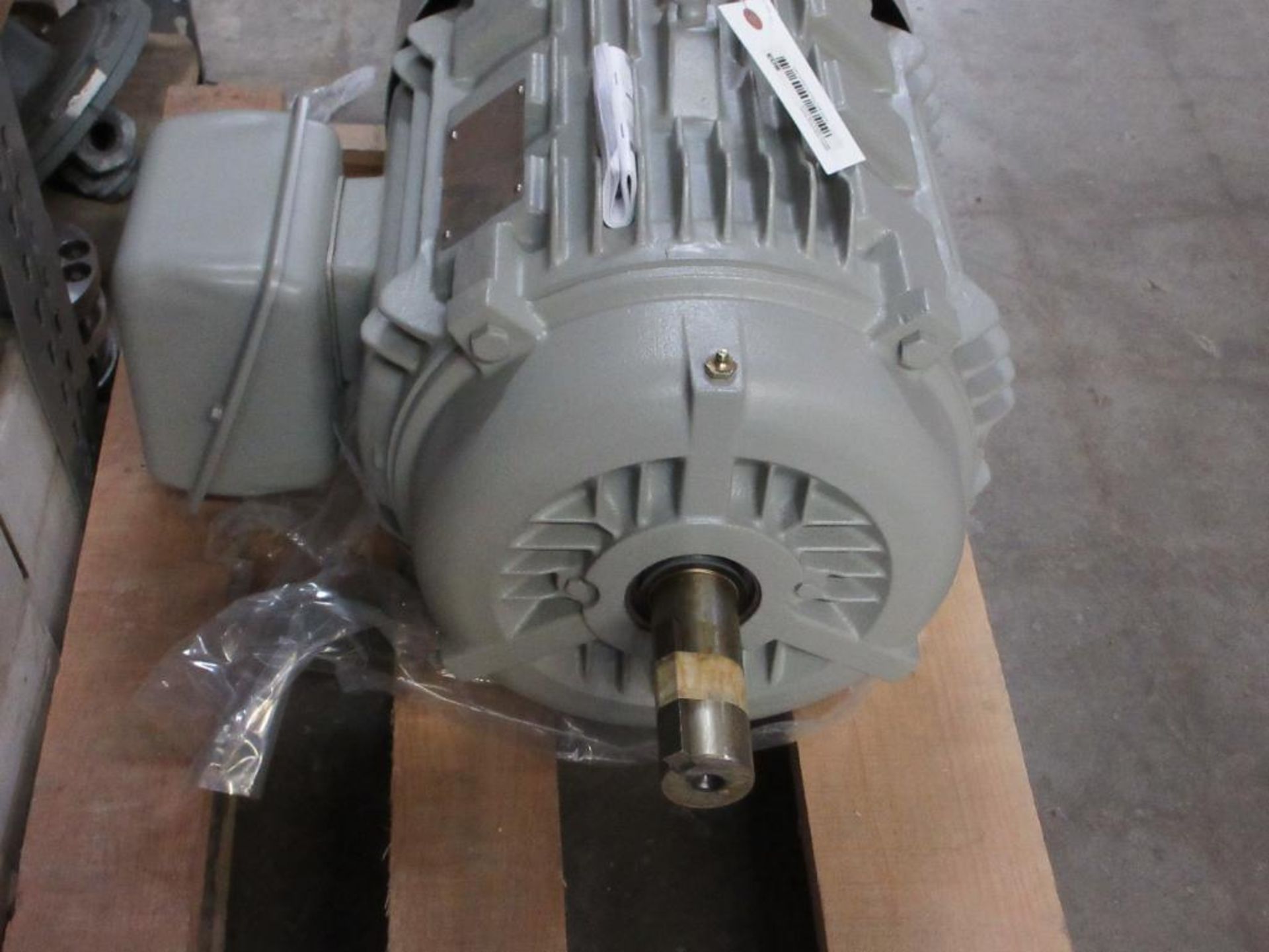 SIEMENS MOTOR 25HP 3 PHASE 1800RPM FRAME 284T P/N ILE22212CB116AA3 (THIS LOT IS FOB CAMARILLO CA) - - Image 4 of 8
