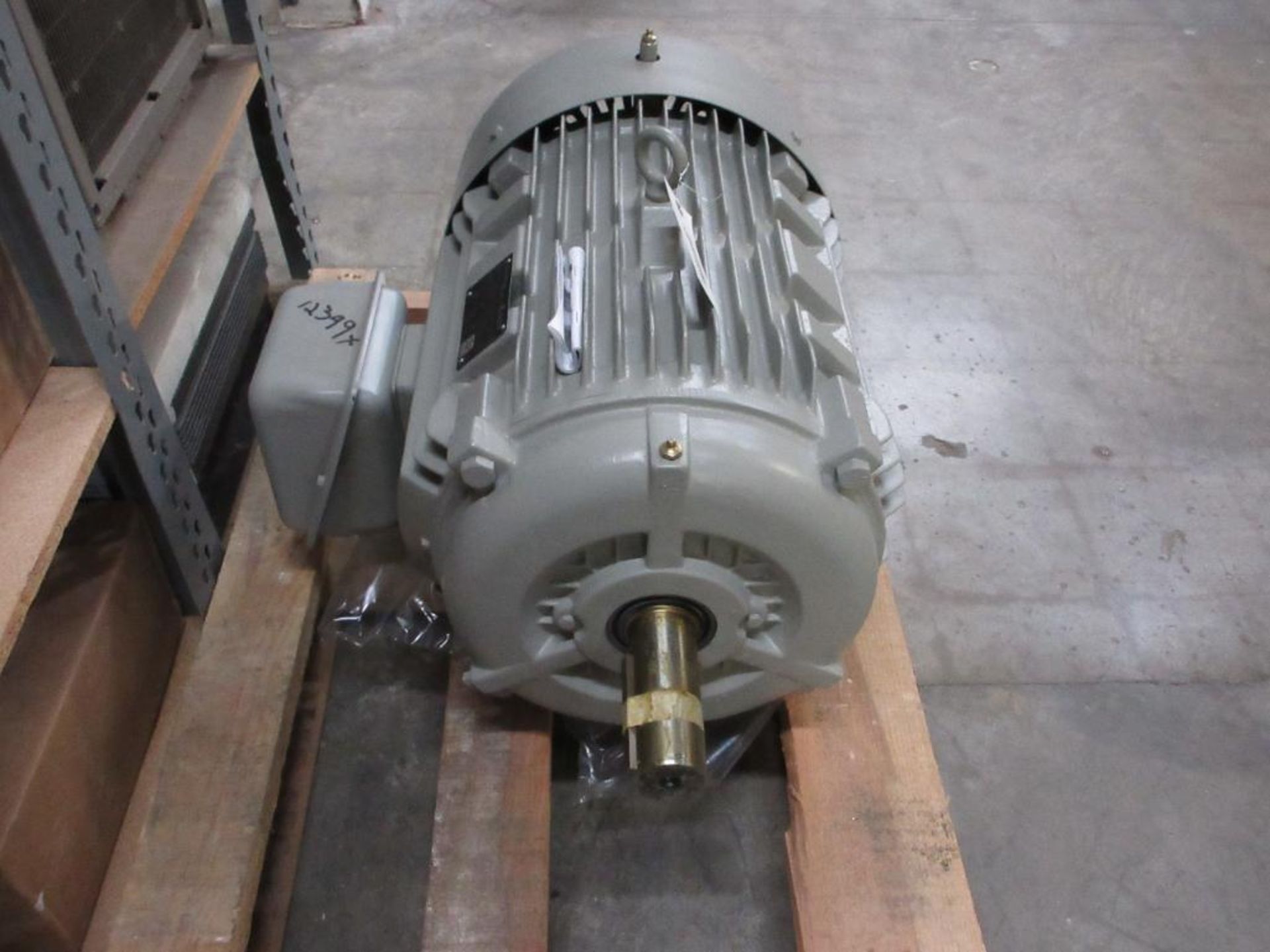 SIEMENS MOTOR 40HP 3 PHASE 1800RPM FRAME 324T P/N 1LE22213AB116AA3 TYPE GP100 (THIS LOT IS FOB CAMAR - Bild 2 aus 9