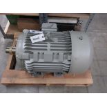 SIEMENS MOTOR 40HP 3 PHASE 1800RPM FRAME 324T P/N 1LE22213AB116AA3 TYPE GP100 (THIS LOT IS FOB CAMAR