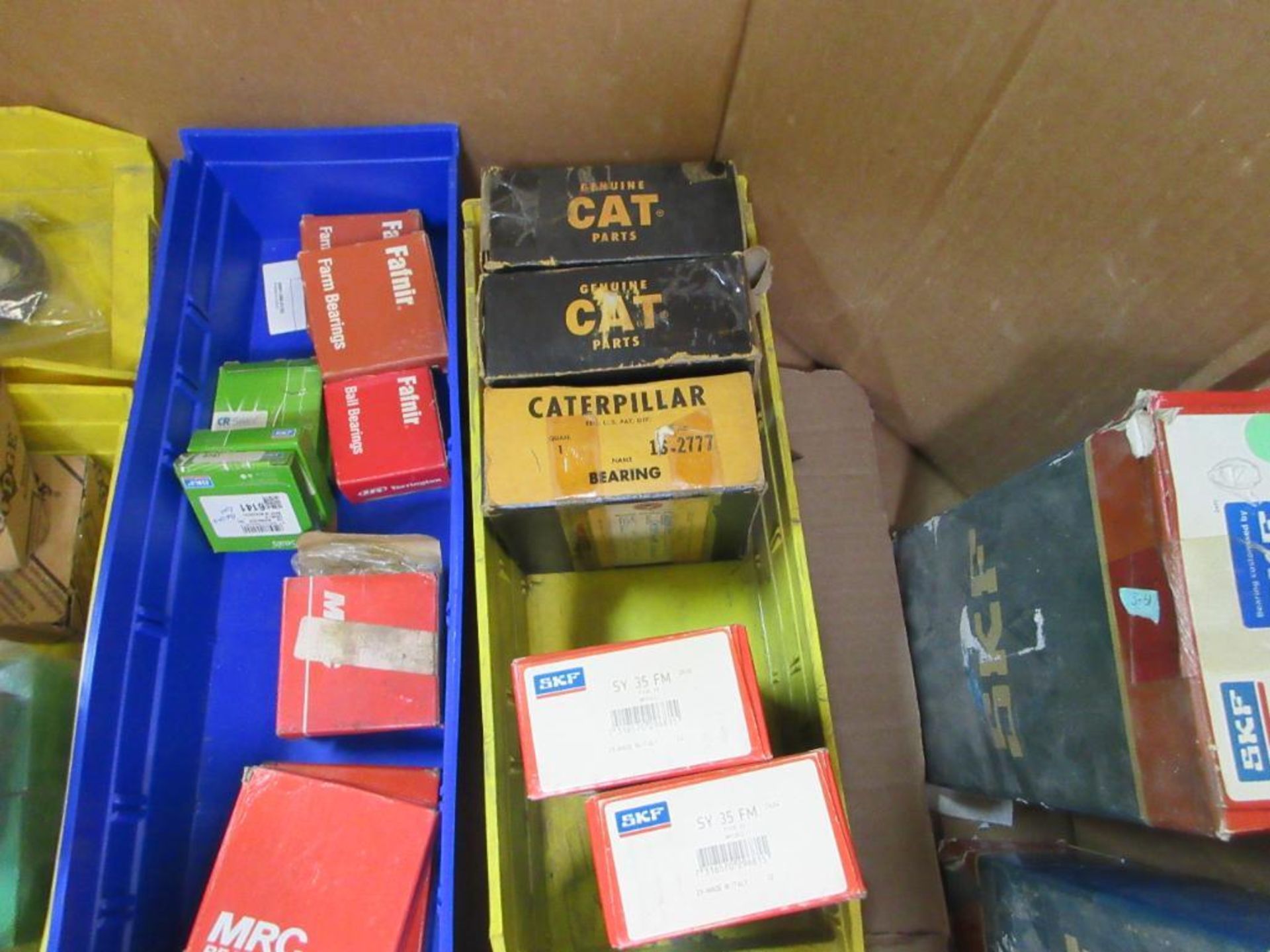 PALLET WITH BINS OF MISCELLANEOUS BEARINGS SEALS ETC INCLUDING SKF TIMKEN MRC DODGE MRC CATERPILLAR - Image 3 of 10