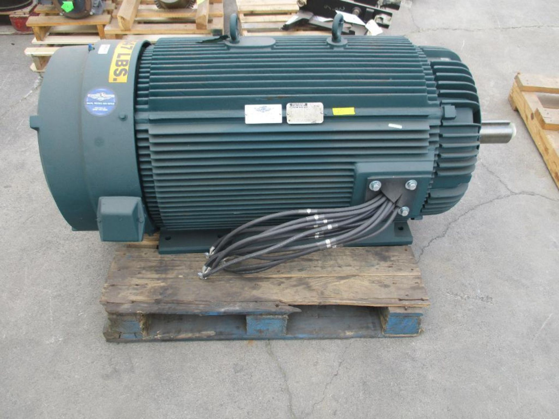 RELIANCE ELECTRIC 3 PHASE 400HP 1791-2686RPM 449T FRAME A/C MOTOR P/N 6304757 3602# LBS (THIS LOT IS