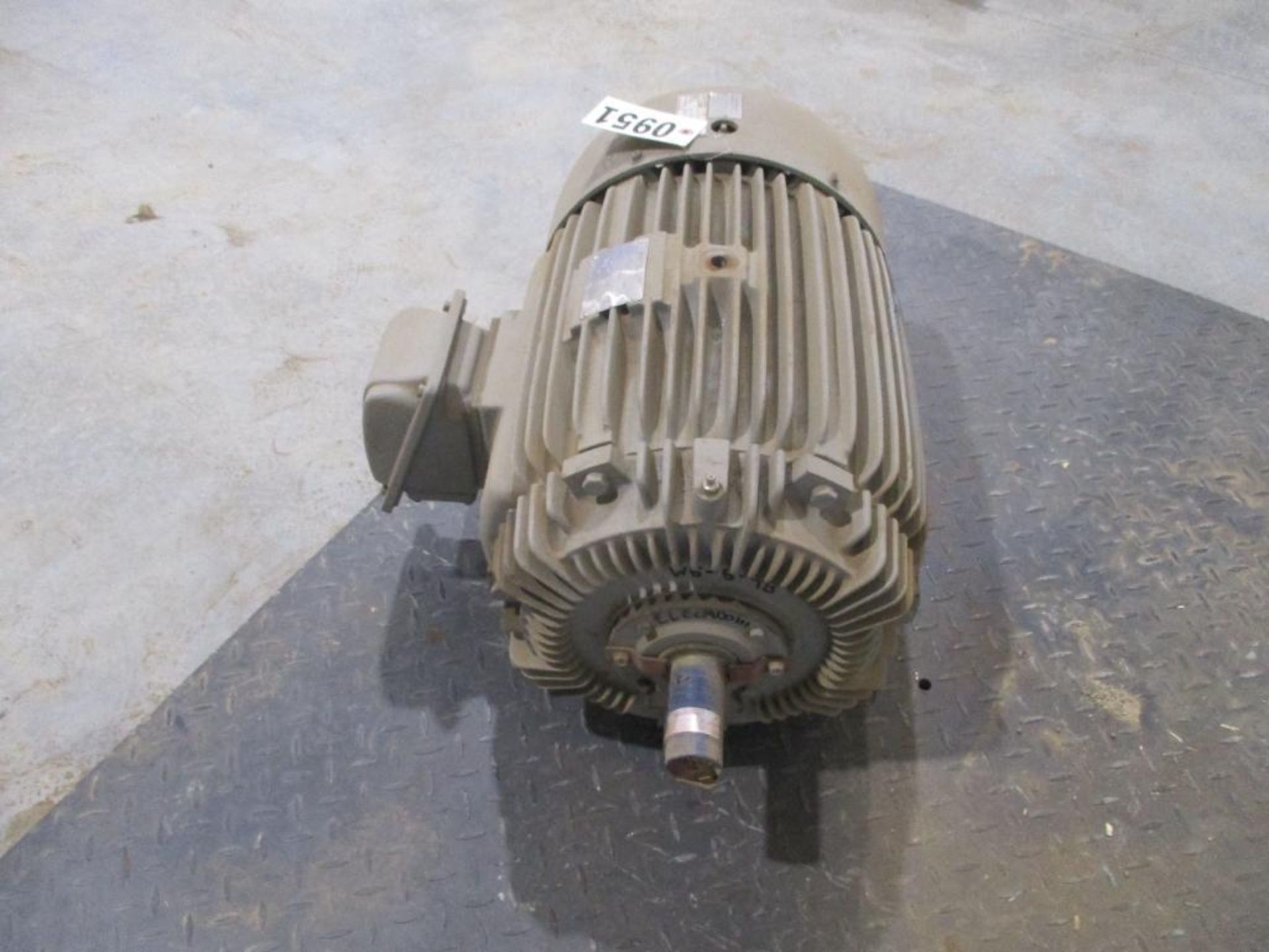 WESTINGHOUSE 3 PHASE 30HP 3545RPM 286TS FRAME A/C MOTOR P/N ED302, 476# lbs (There will be a $40 Rig - Image 2 of 5