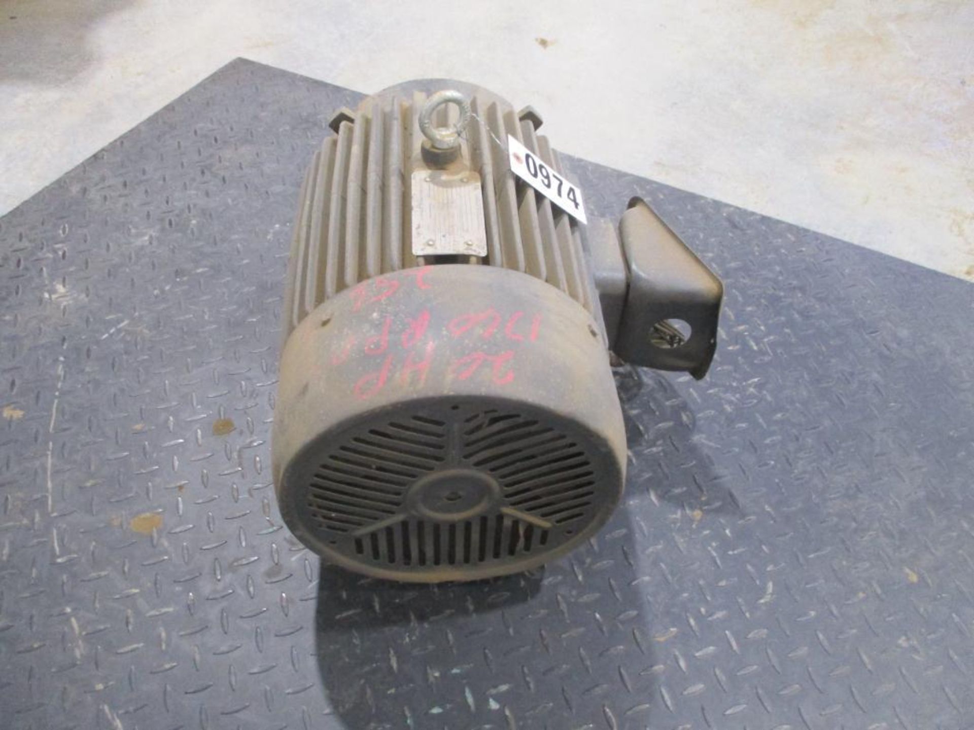 TOSHIBA 3 PHASE 20HP 1760RPM 256T FRAME A/C MOTOR P/N L02041LF2USW, 285# lbs (There will be a $40 Ri - Image 4 of 5