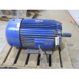 TOSHIBA 3 PHASE 100HP 1760RPM 405T FRAME A/C MOTOR P/N B1004FFF3A3, 1246# lbs (There will be a $40 R