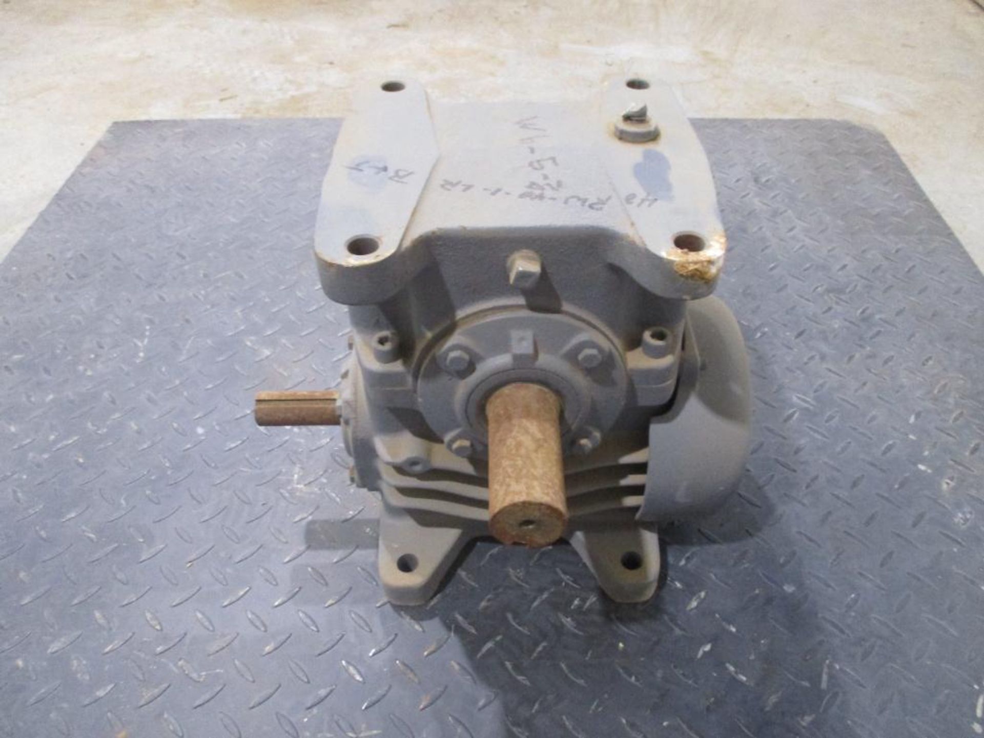MORSE 40.0 RATIO REDUCER P/N 40CRW401-LRB&T, 119# lbs (There will be a $40 Rigging/Prep fee added to - Image 2 of 5