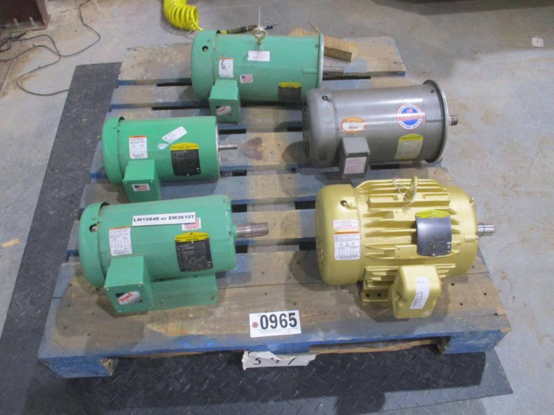 LOT OF 5 MOTORS P/N EM3610T, 0107283607-000010, EM3663T, VM3613T, VEM3615T, 383# lbs (There will be