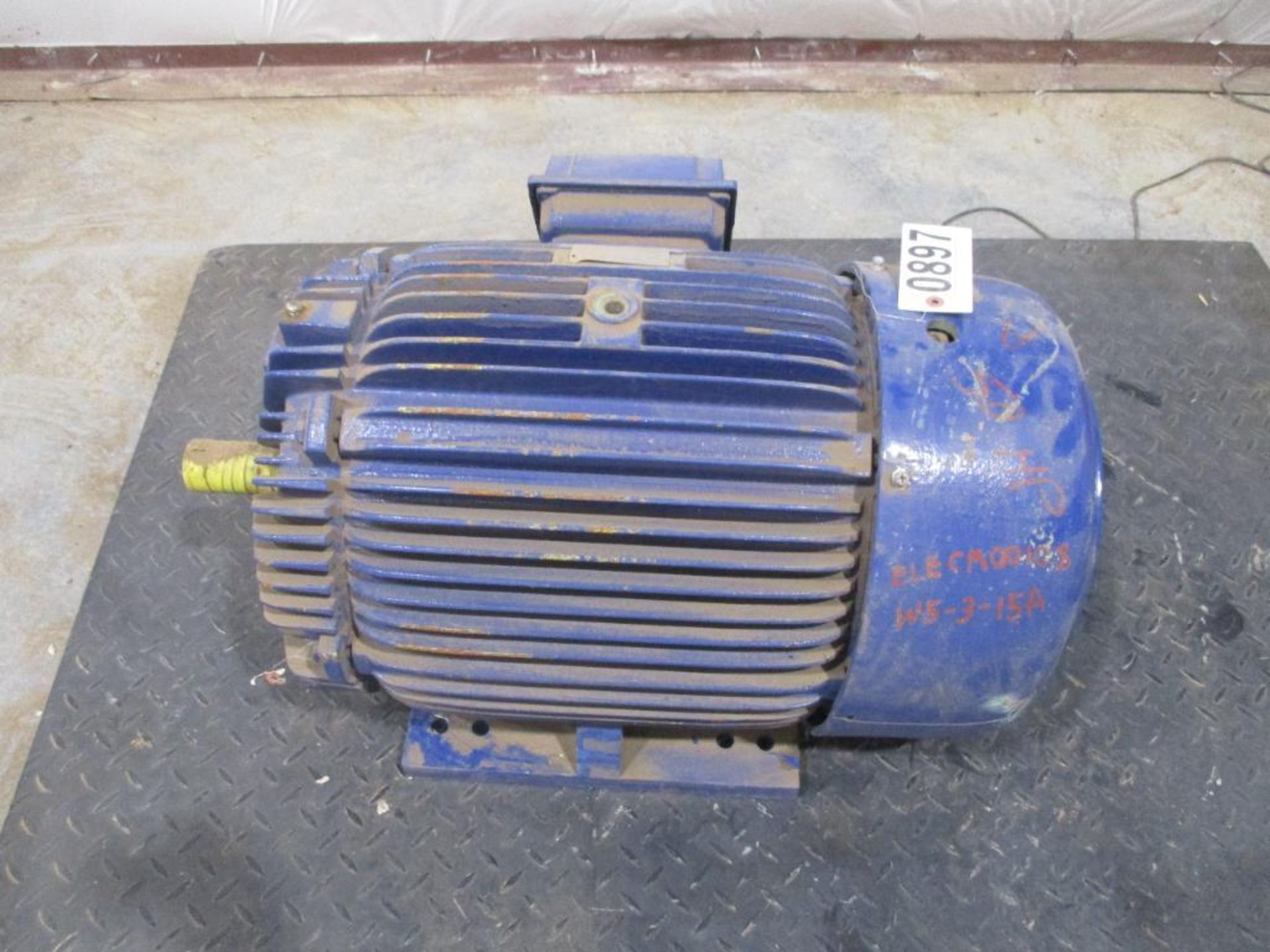 WESTINGHOUSE 3 PHASE 50HP 3550RPM 326TS FRAME A/C MOTOR P/N HB0502, 692# lbs (There will be a $40 Ri - Image 3 of 5