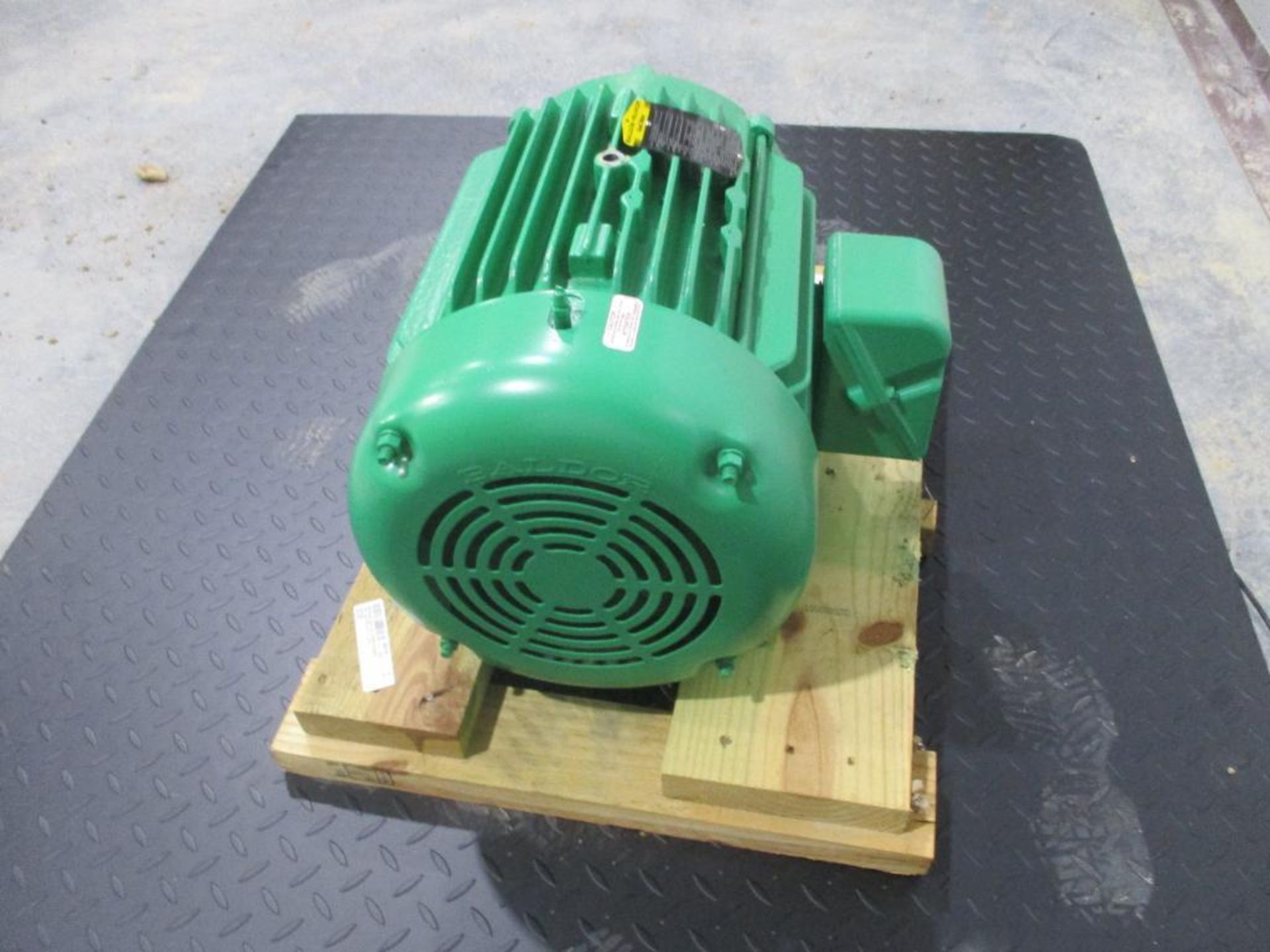 BALDOR 3 PHASE 20HP 3520RPM 256T FRAME A/C MOTOR P/N 1208027540-000010, 245# lbs (There will be a $4 - Image 5 of 6