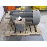 TOSHIBA 3 PHASE 150HP 1770RPM 445T FRAME A/C MOTOR P/N B1504FLF4U3, 1731# lbs (There will be a $40 R