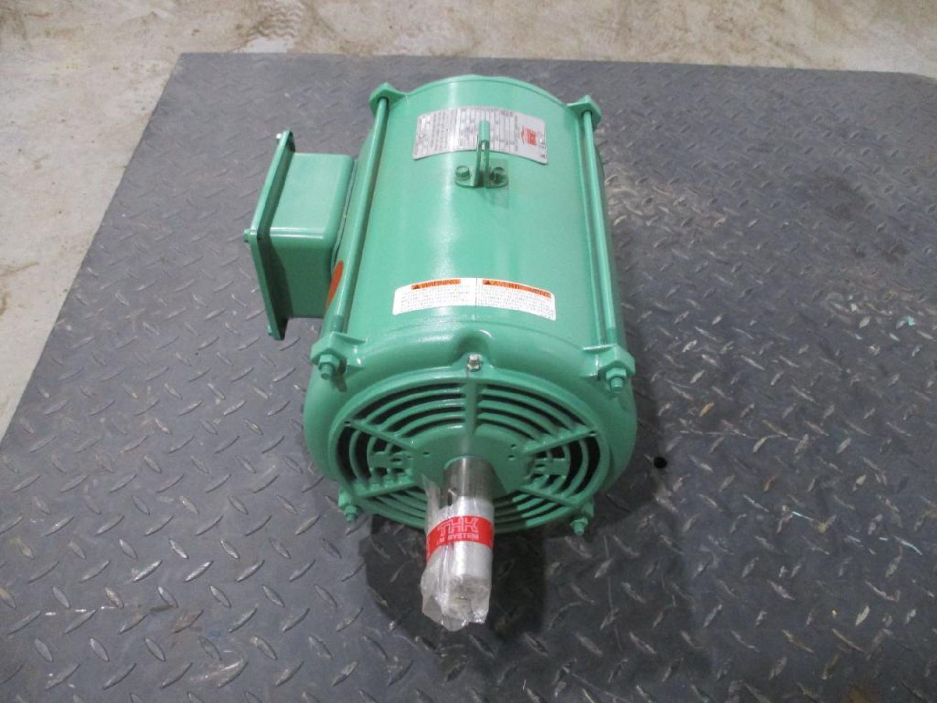 LINCLON MOTORS 3 PHASE 7 1/2HP 1515/2910RPM 213T FRAME A/C MOTOR P/N LM32740A, 103# lbs (There will - Image 2 of 5