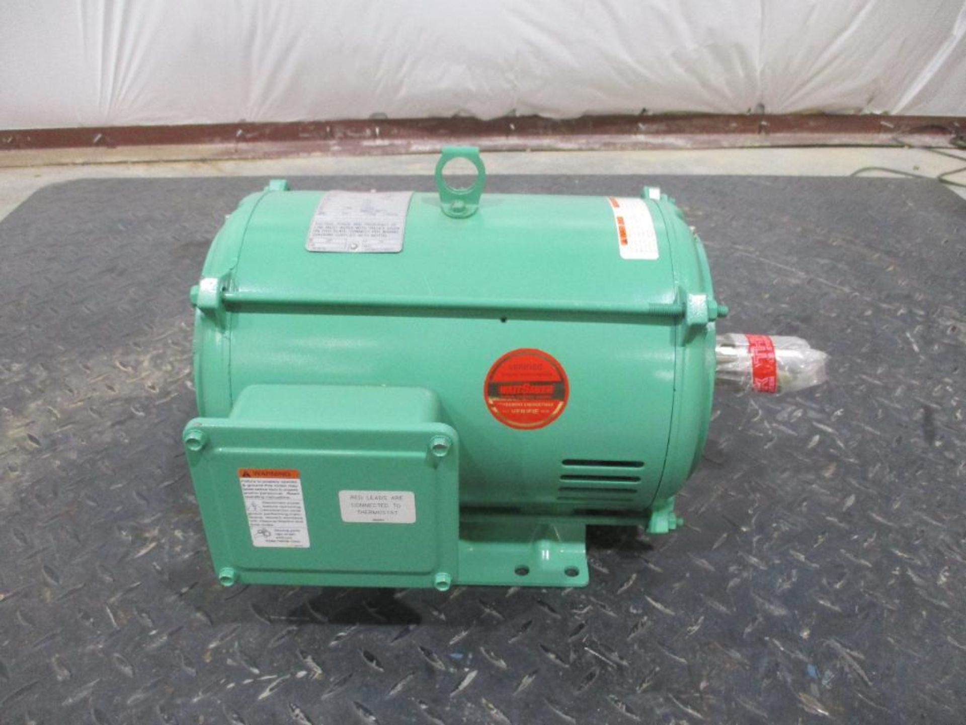 LINCLON MOTORS 3 PHASE 7 1/2HP 1515/2910RPM 213T FRAME A/C MOTOR P/N LM32740A, 103# lbs (There will