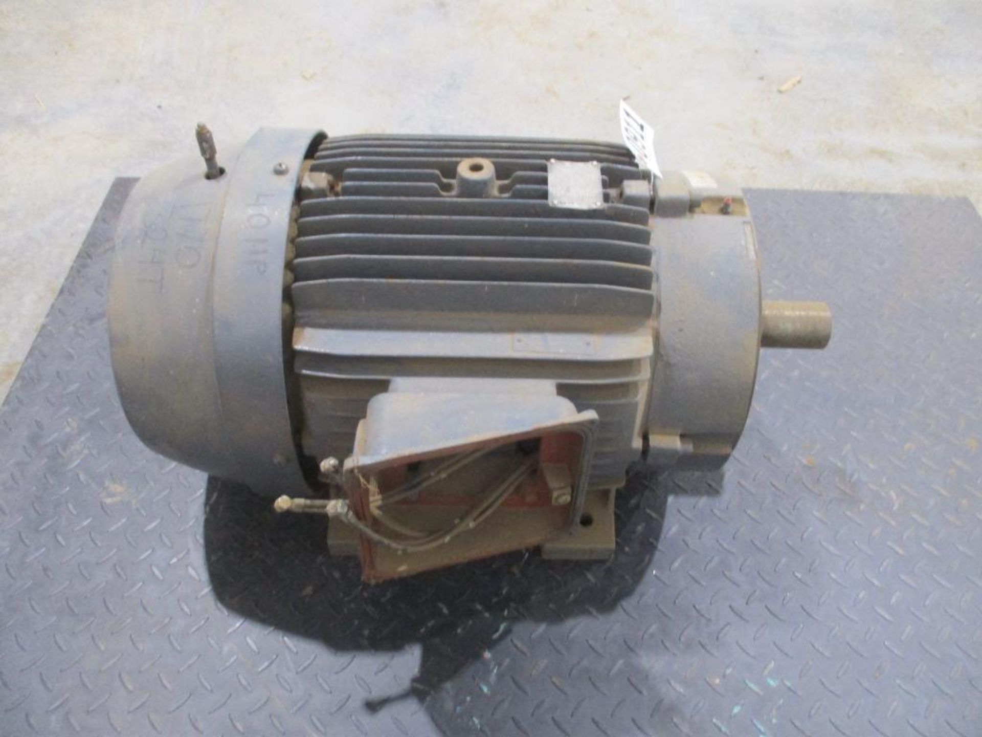 WEG 3 PHASE 40HP 1770RPM 724T FRAME A/C MOTOR P/N 040I8EP3E324T, 523# lbs (There will be a $40 Riggi - Image 3 of 5