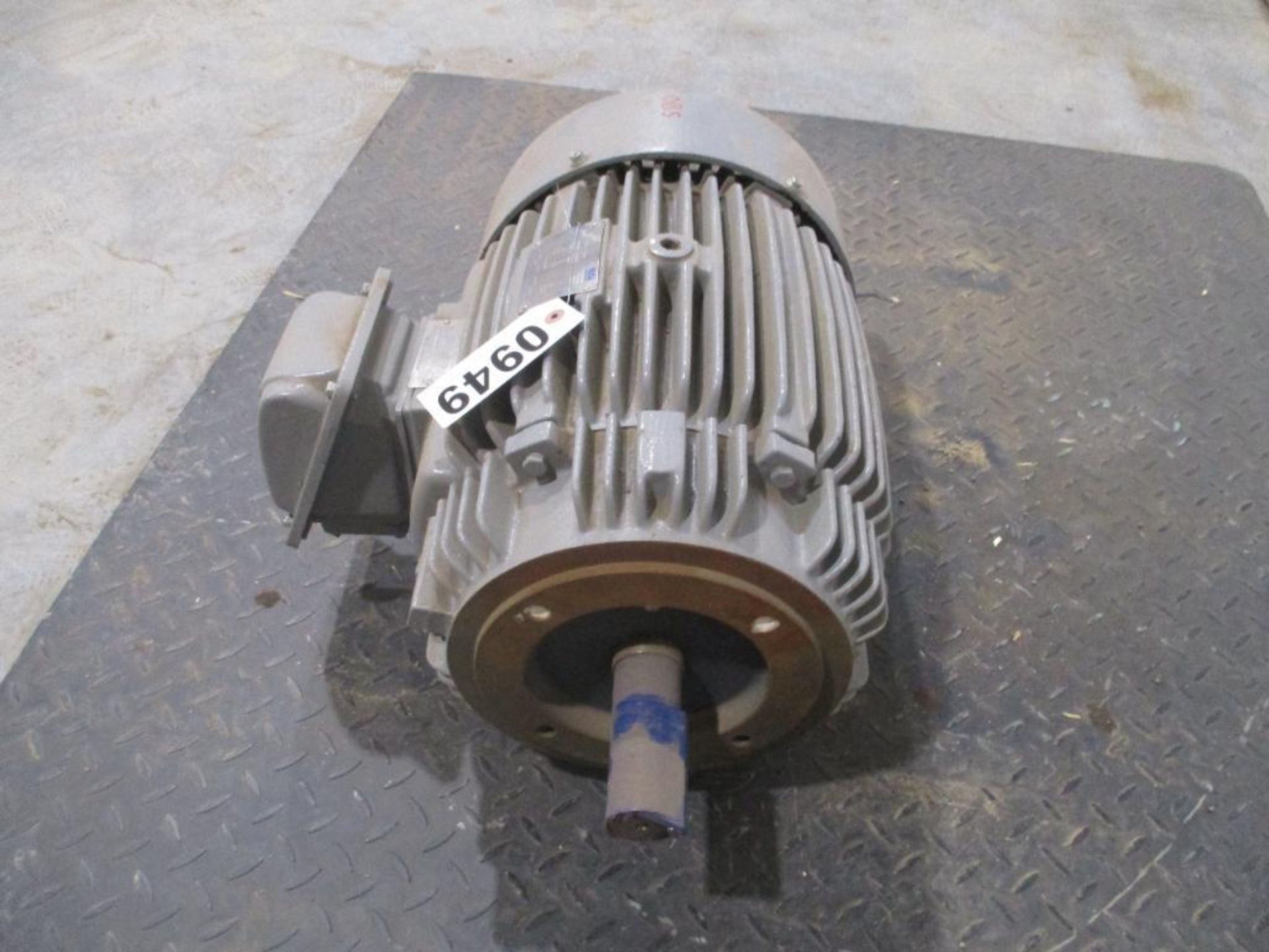 WESTINGHOUSE 3 PHASE 15HP 1455-1765RPM 254TC FRAME A/C MOTOR P/N EP0154C, 318# lbs (There will be a - Image 2 of 5