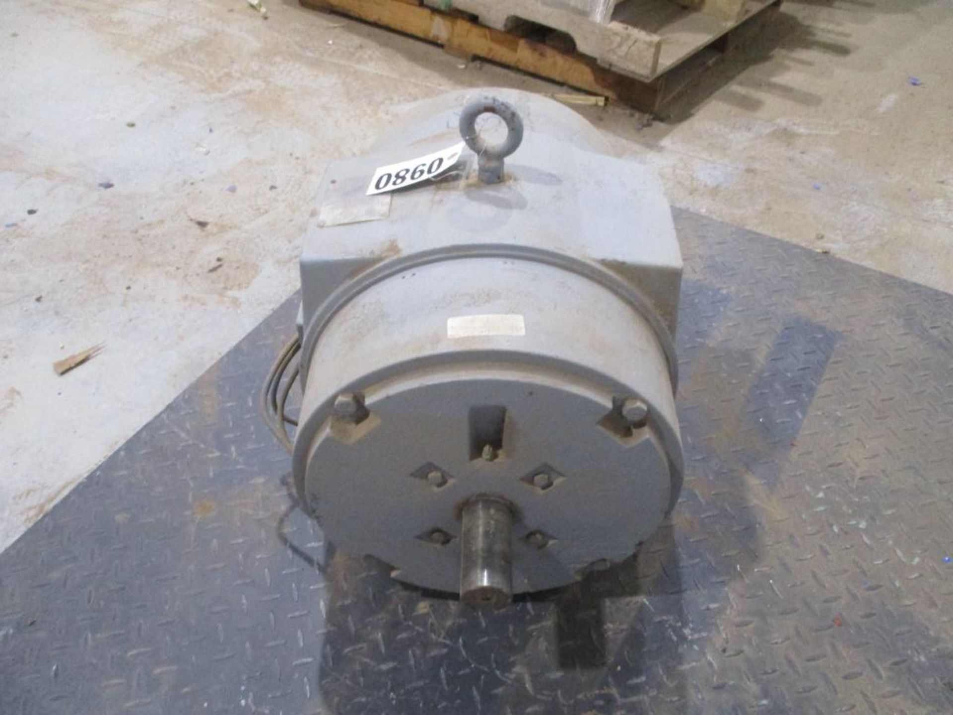 SIEMENS 3 PHASE 50HP 3520RPM 324TS FRAME A/C MOTOR P/N 038, 457# lbs (There will be a $40 Rigging/Pr - Image 2 of 5