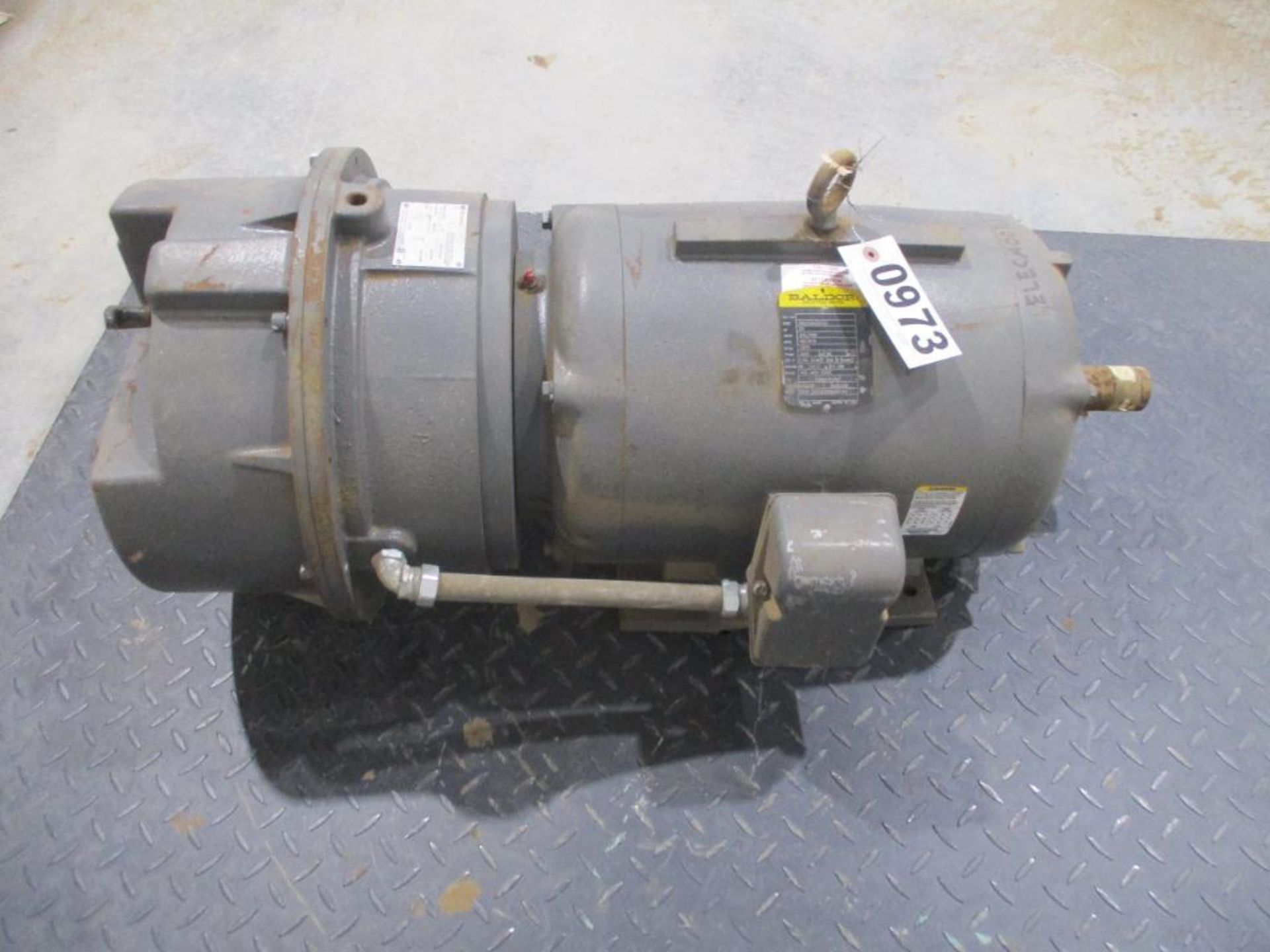 BALDOR 3 PHASE 20HP 1675RPM 256T FRAME A/C MOTOR P/N 09G726X331G1, 417# lbs (There will be a $40 Rig