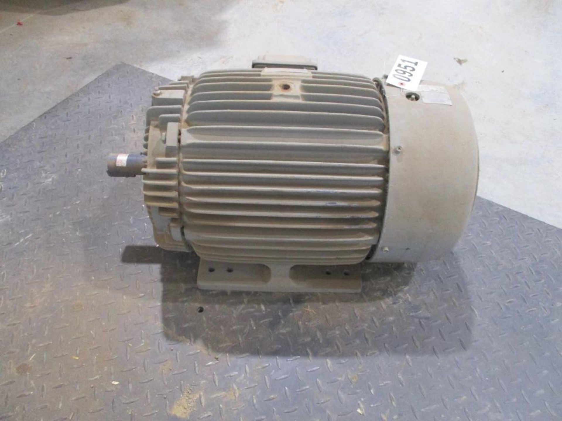 WESTINGHOUSE 3 PHASE 30HP 3545RPM 286TS FRAME A/C MOTOR P/N ED302, 476# lbs (There will be a $40 Rig - Image 3 of 5