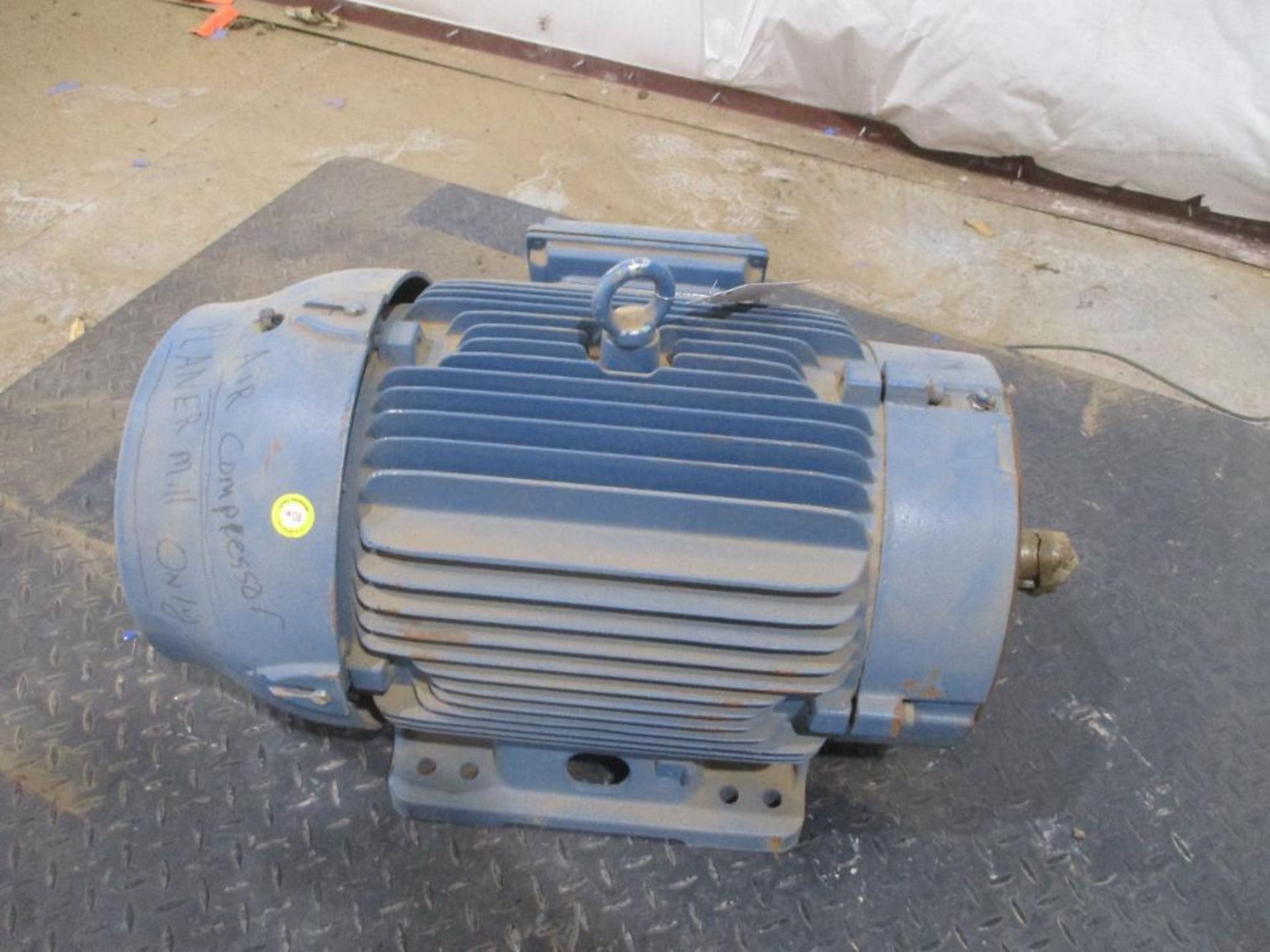 WEG 3 PAHSE 50HP 1775RPM 324/6TSC FRAME A/C MOTOR P/N 05018ET3E326TSC-W22, 594# lbs (There will be a - Image 3 of 5