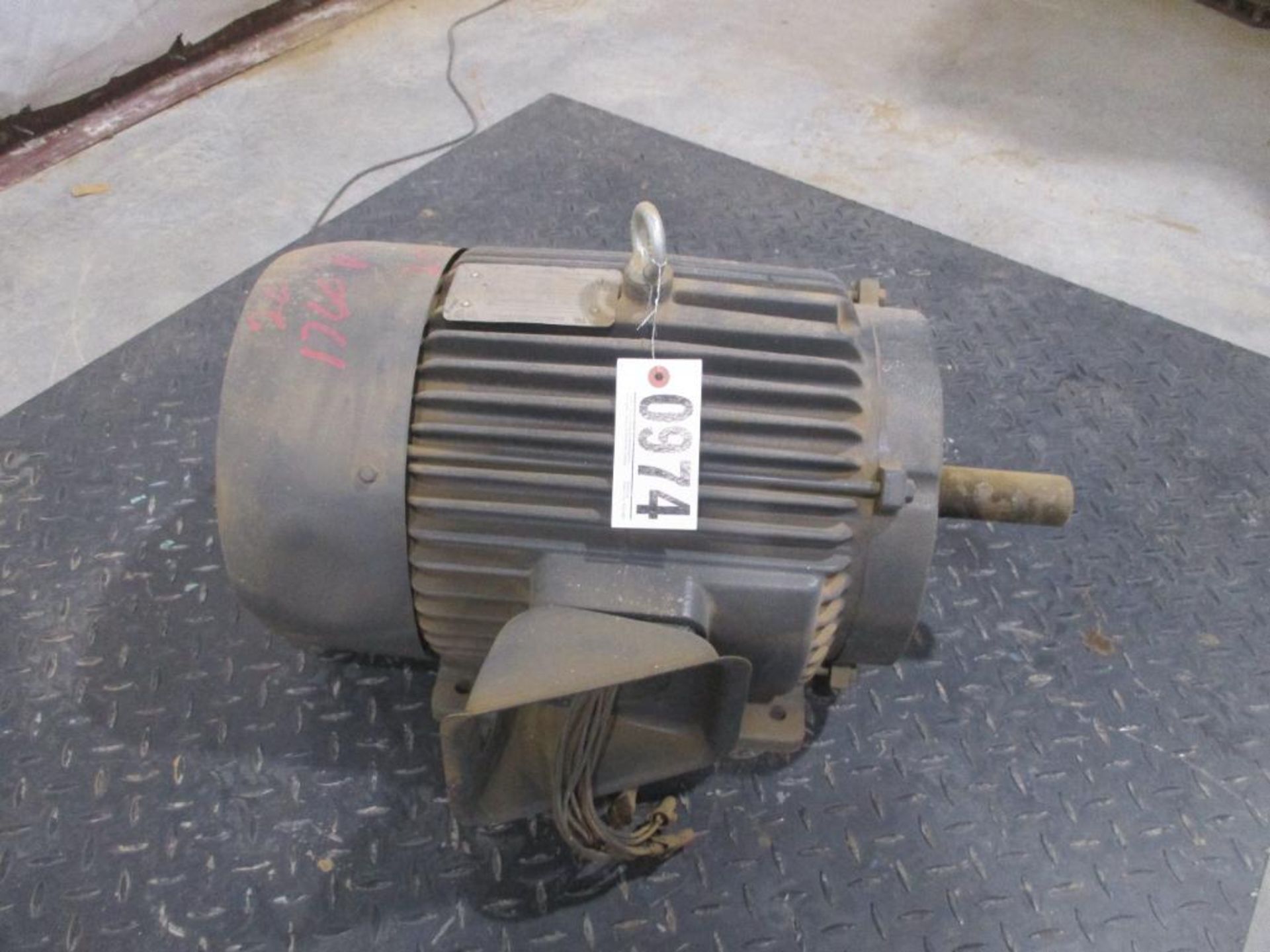 TOSHIBA 3 PHASE 20HP 1760RPM 256T FRAME A/C MOTOR P/N L02041LF2USW, 285# lbs (There will be a $40 Ri