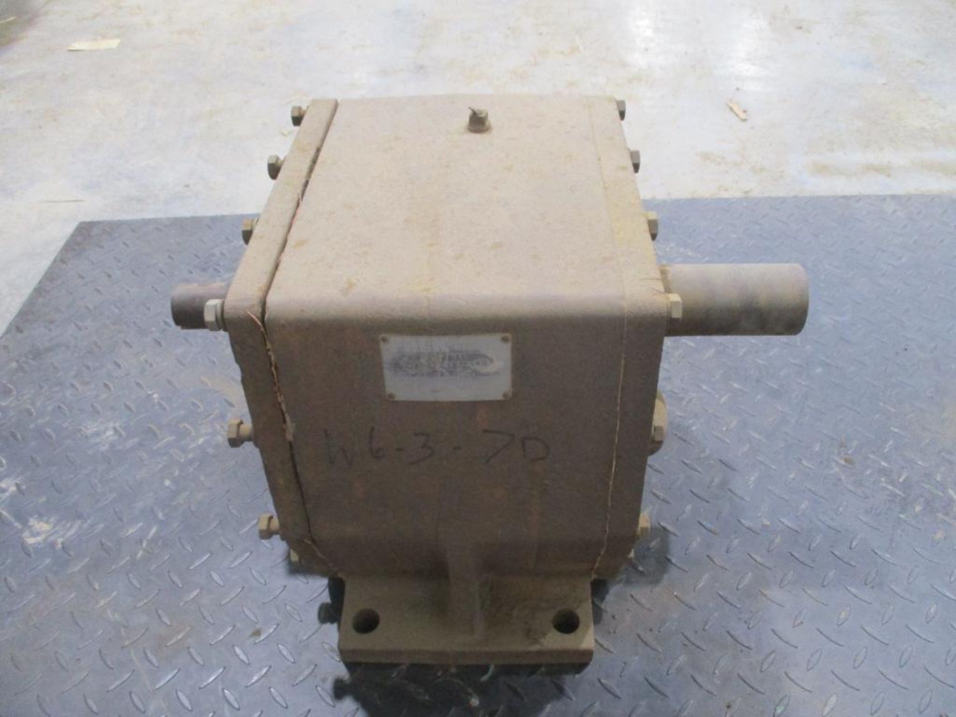 FALK 30.69 RATIO REDUCER P/N 1050F2A, 297# lbs (There will be a $40 Rigging/Prep fee added to the in - Image 3 of 5