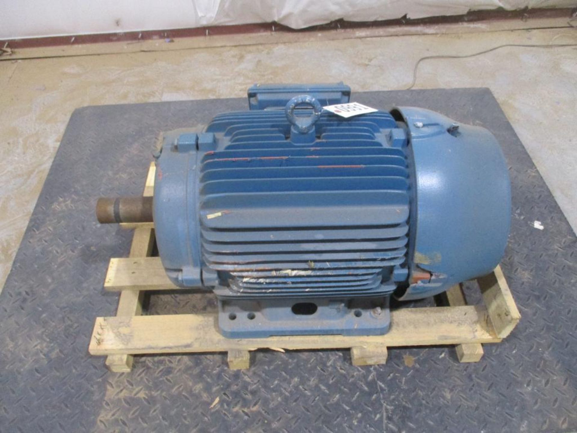 WEG 3 PHASE 40HP 1770RPM 324/6T FRAME A/C MOTOR P/N 11723922, 571# lbs (There will be a $40 Rigging/ - Image 3 of 5