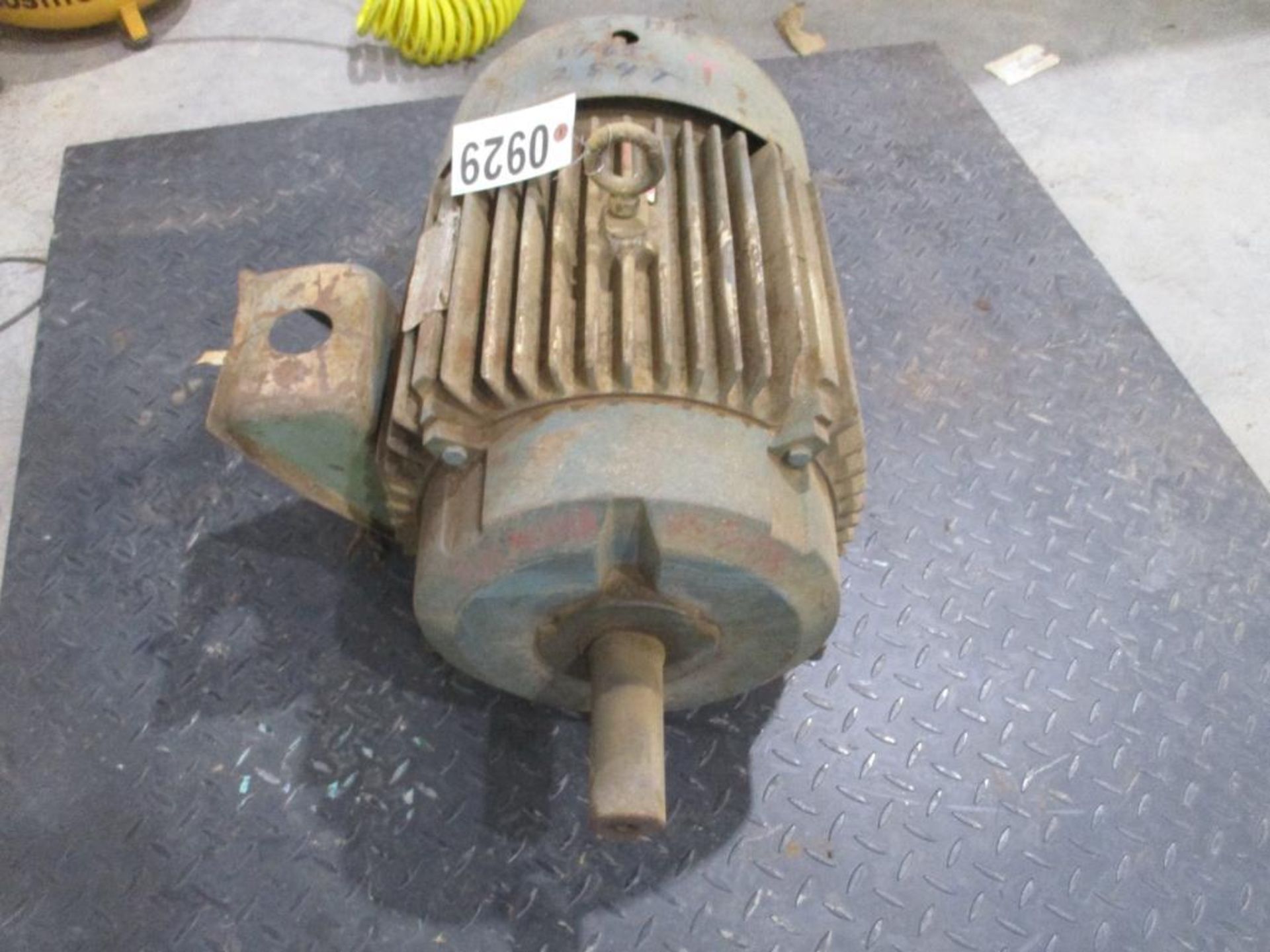 RELIANCE ELECTRIC 3 PHASE 25HP 1765RPM P/N N/A, 307# lbs (There will be a $40 Rigging/Prep fee added - Image 2 of 5