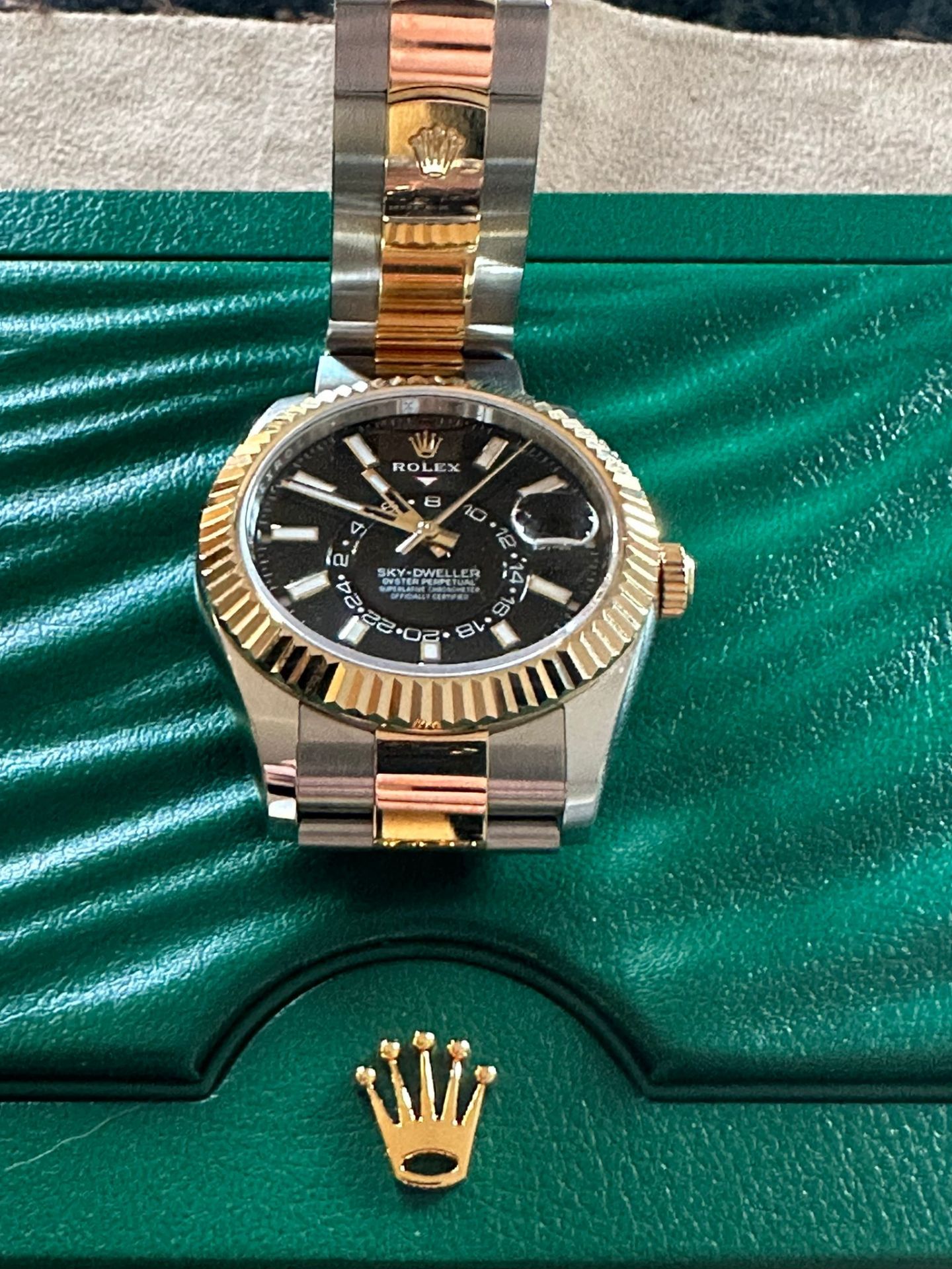 ROLEX SKY DWELLER - Image 16 of 18