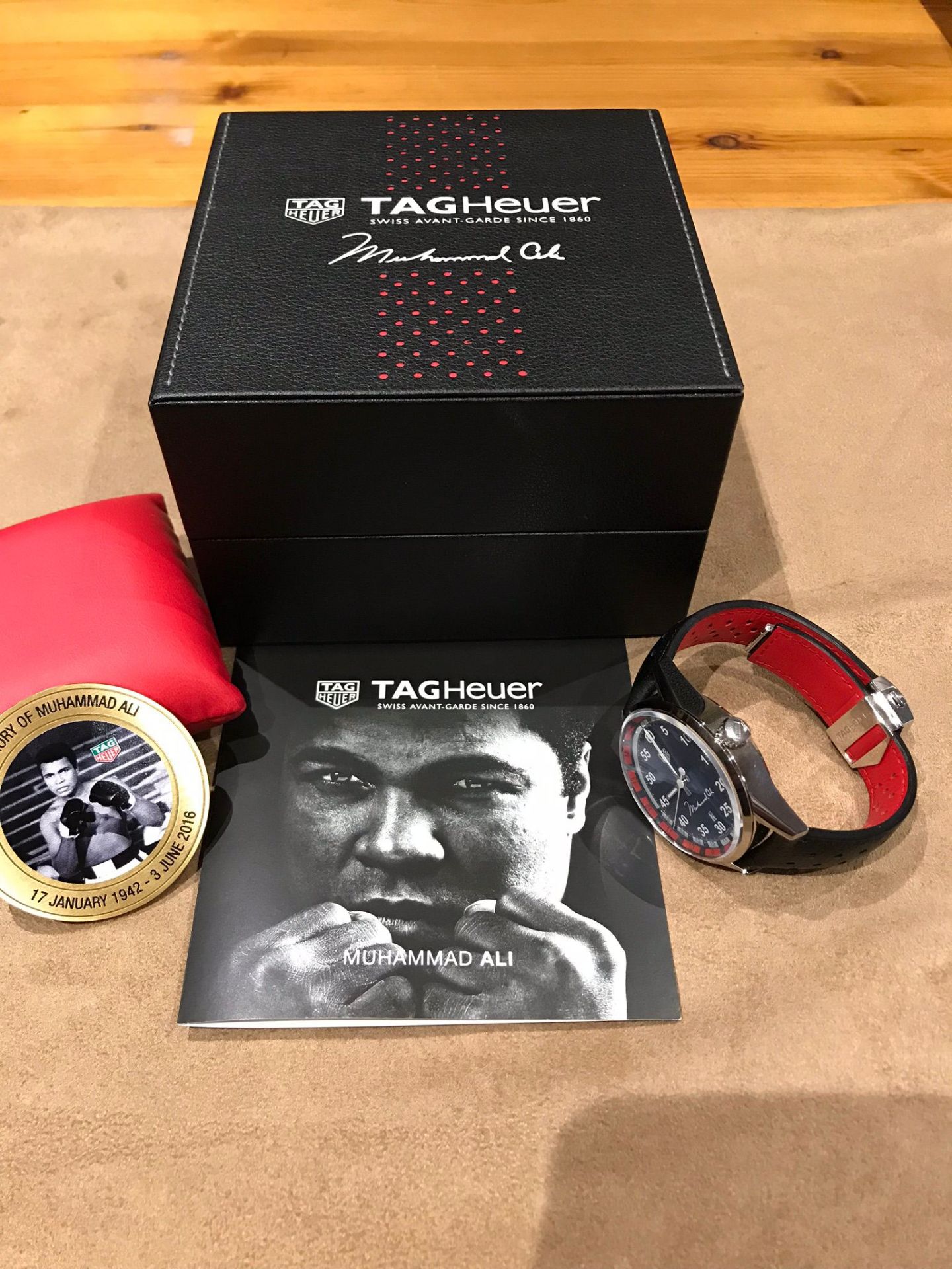 TAG HEUER CARRERA MUHAMMAD ALI LTD EDITION (UNWORN) - Image 4 of 8