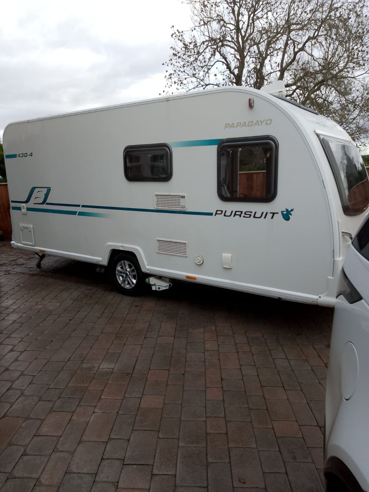 2018 BAILEY PERSUIT 430/4 4 BERTH TOURING CARAVAN FIXED BED - Image 6 of 10