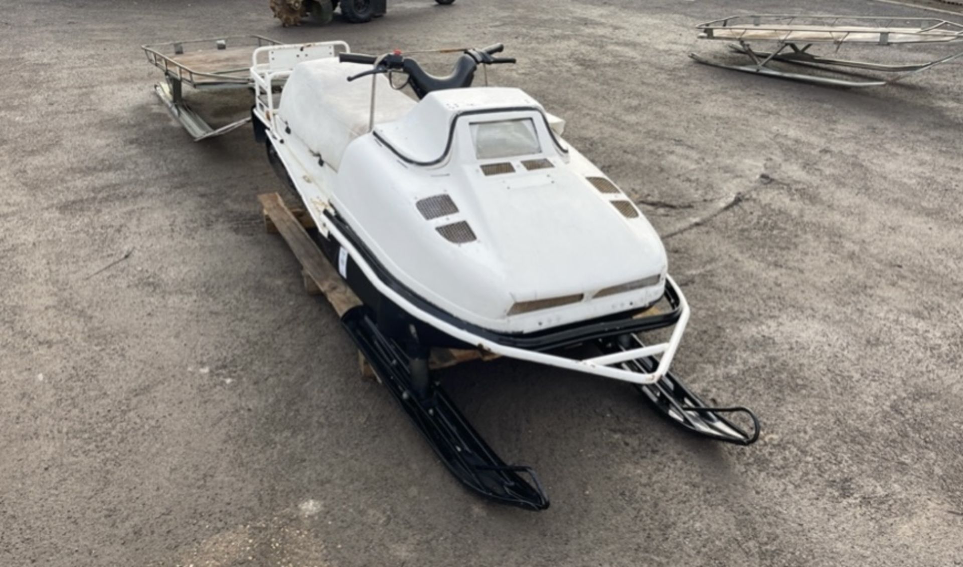 BOMBARDIER NORDTRAK LYNX GLX SNOWMOBILE USED IN JAMES BOND FILM.