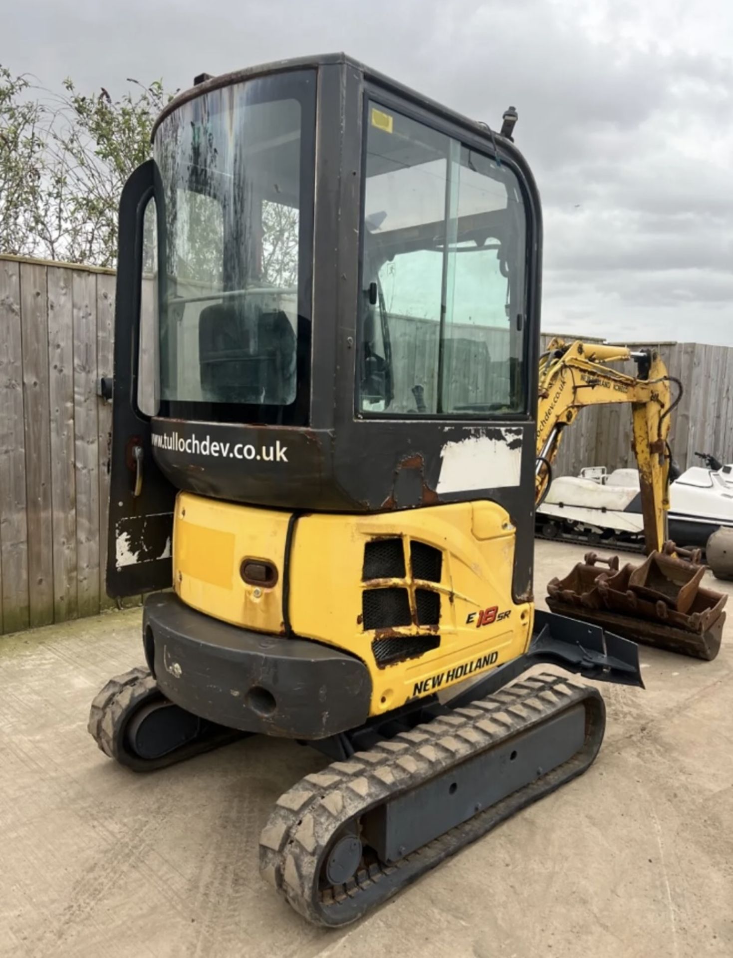 NEW HOLLAND E18SR MIN DIGGER - Image 3 of 5