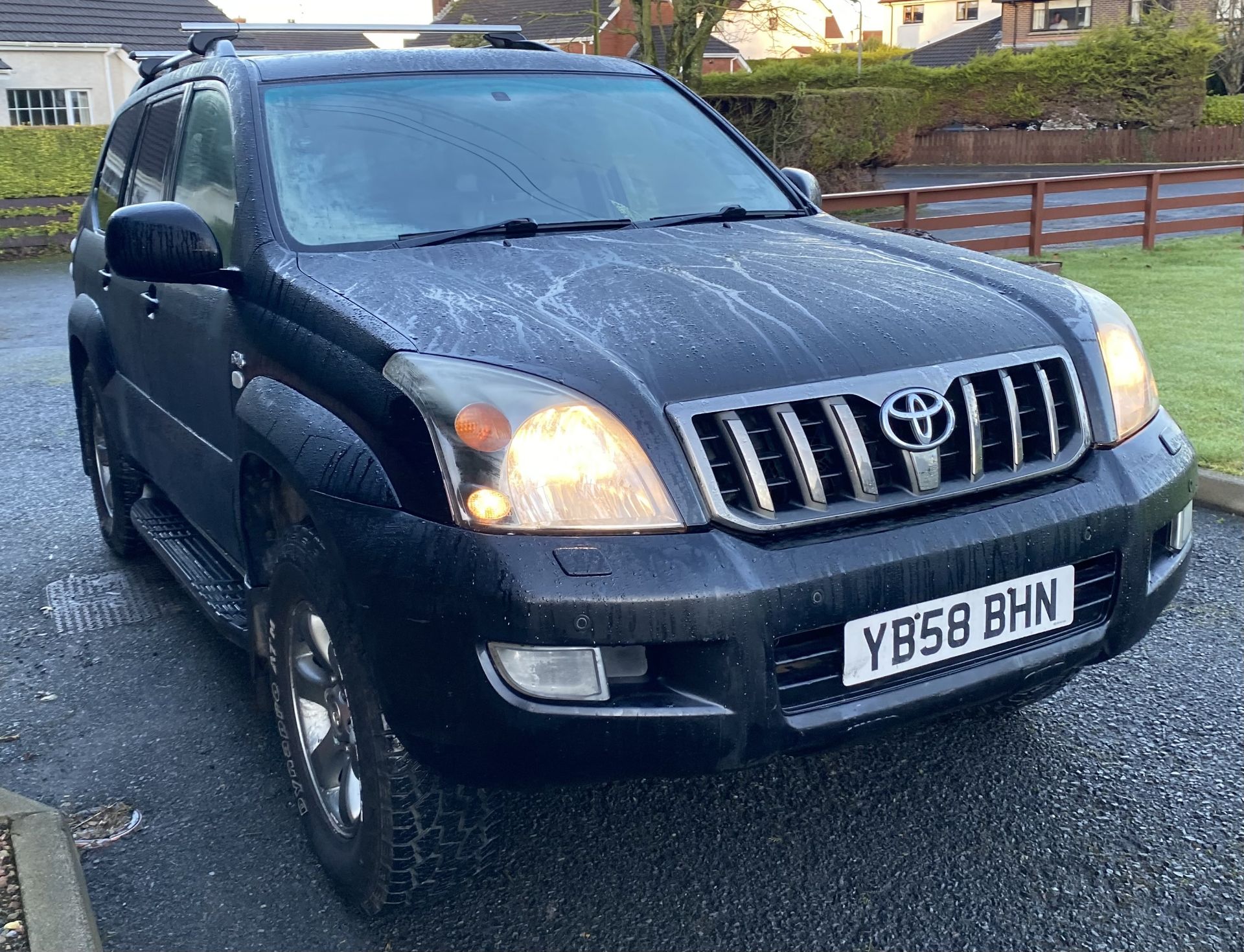 TOYOTA LAND CRUISER INVINCIBLE A 3.0 5 DOOR 2009 - Image 2 of 12