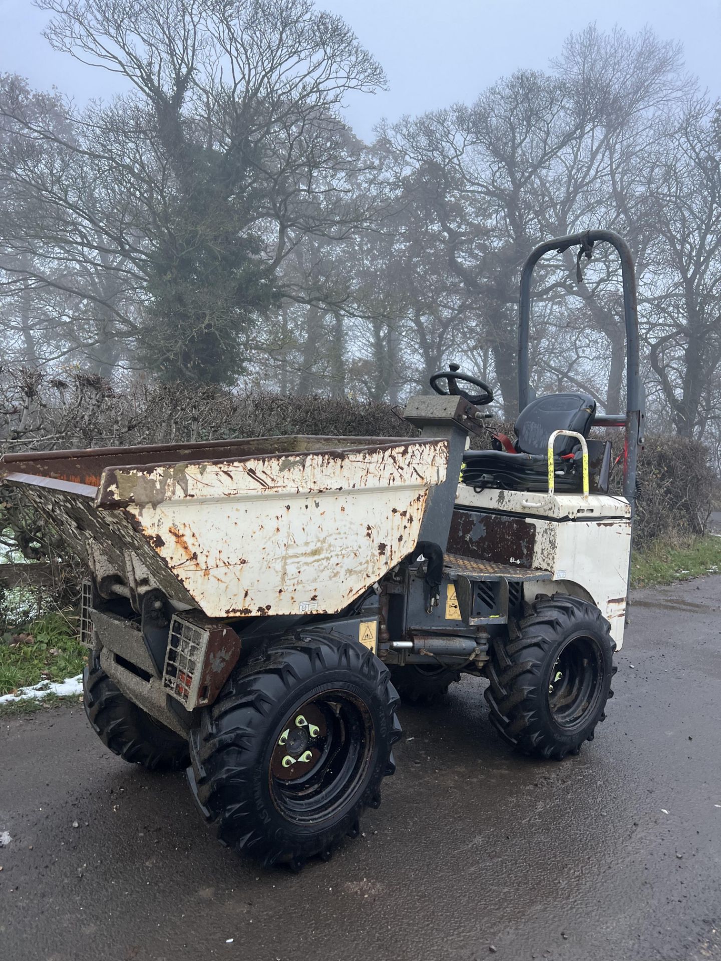 2014 TEREX 1 TON HIGH TIP DUMPER - Image 7 of 10