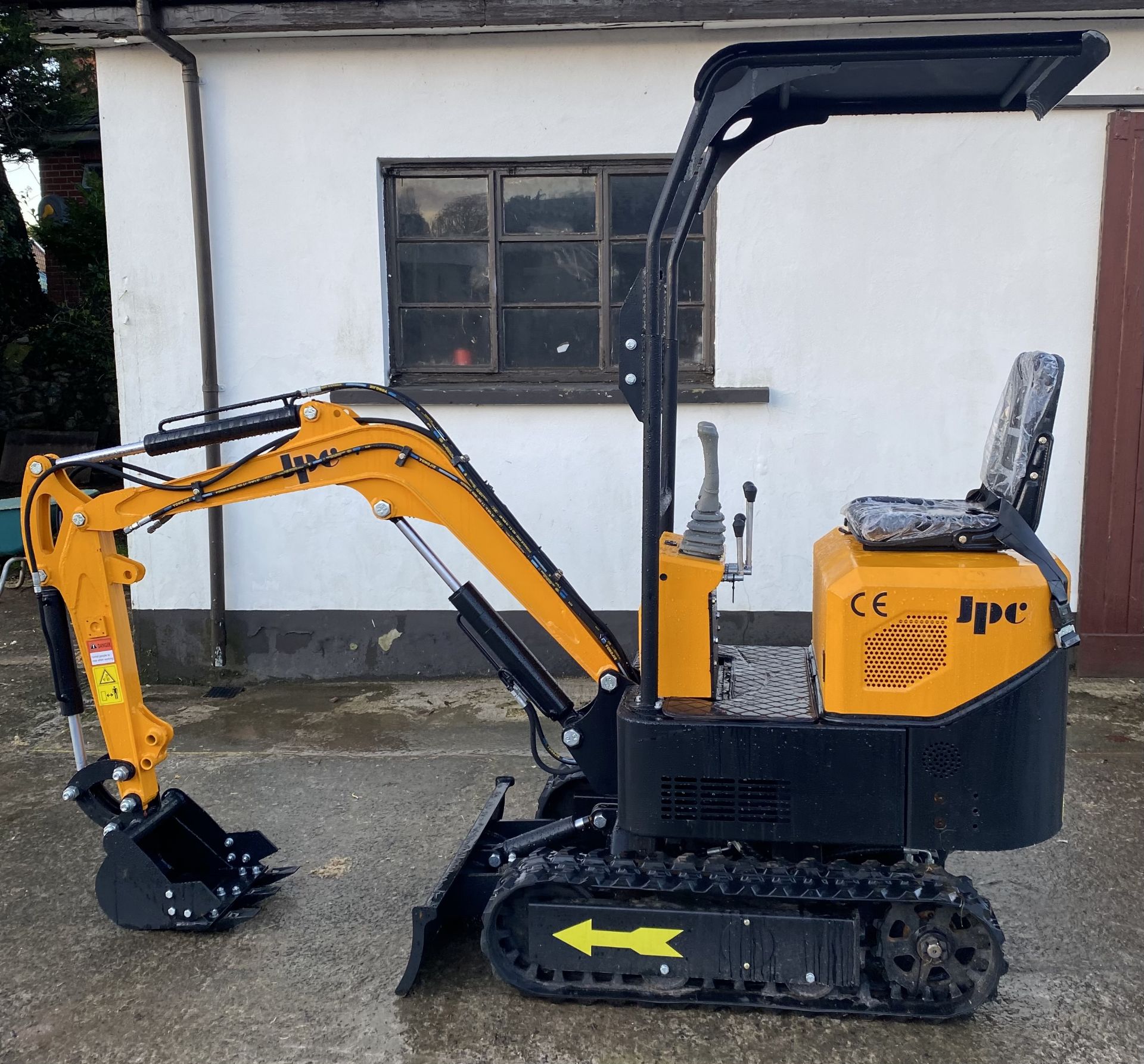 JPC HT1 MINI DIGGER 2023. - Image 2 of 5