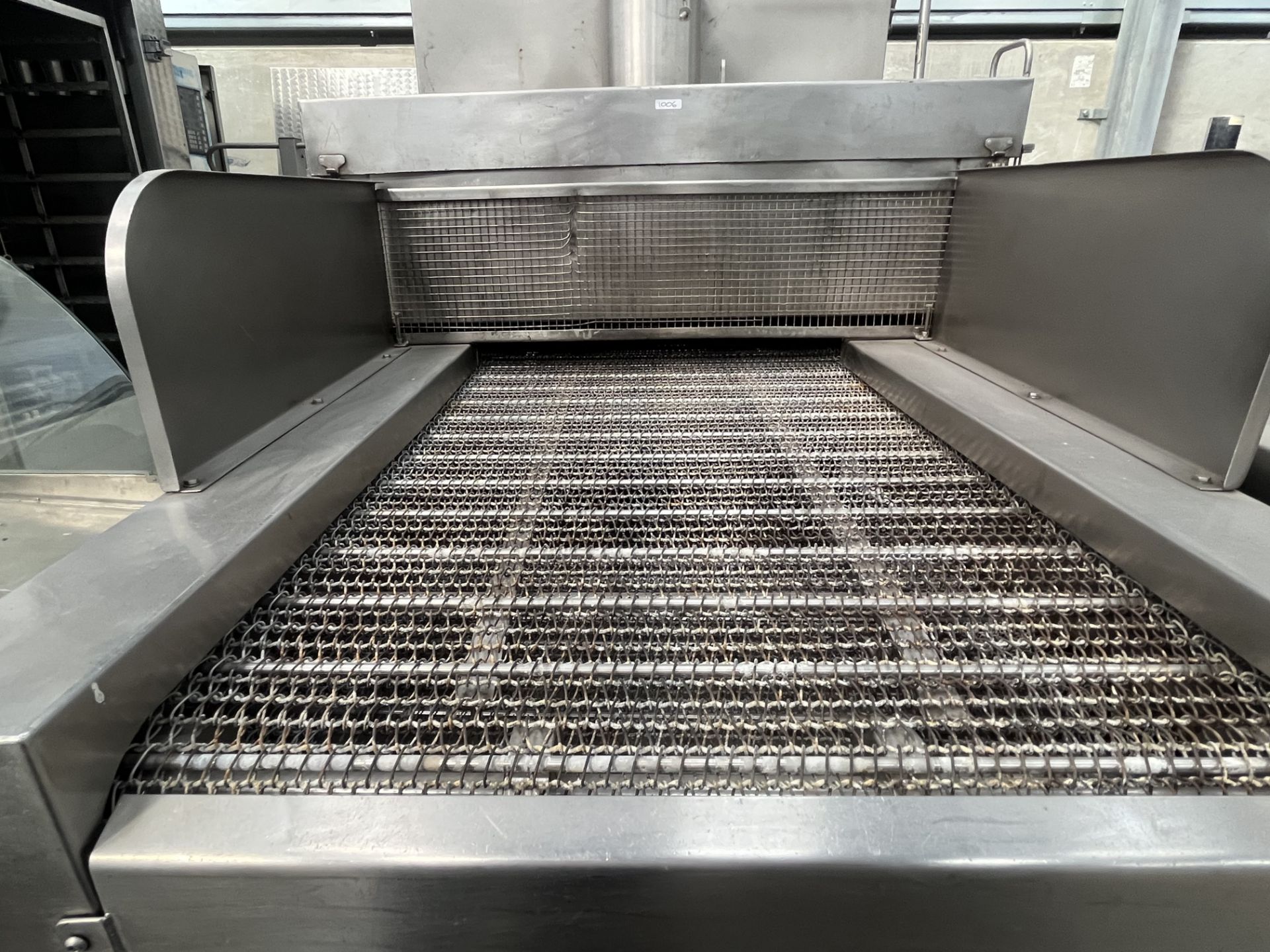 H+C INLINE TOP + BOTTOM GAS OVEN  3 PHASE POWER  600mm WIDE WIRE CONVEYER  HEIGHT - approx - - Image 2 of 11