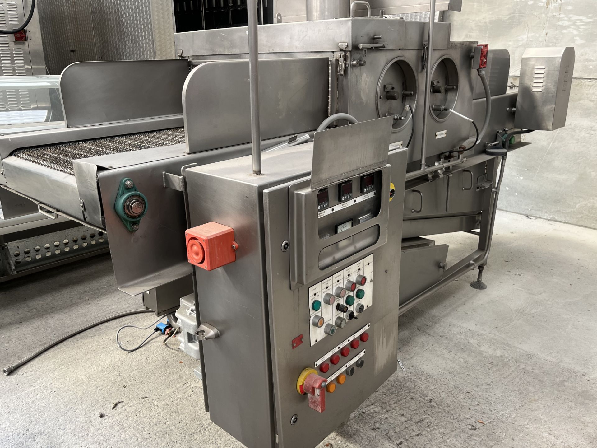 H+C INLINE TOP + BOTTOM GAS OVEN  3 PHASE POWER  600mm WIDE WIRE CONVEYER  HEIGHT - approx - - Image 6 of 11