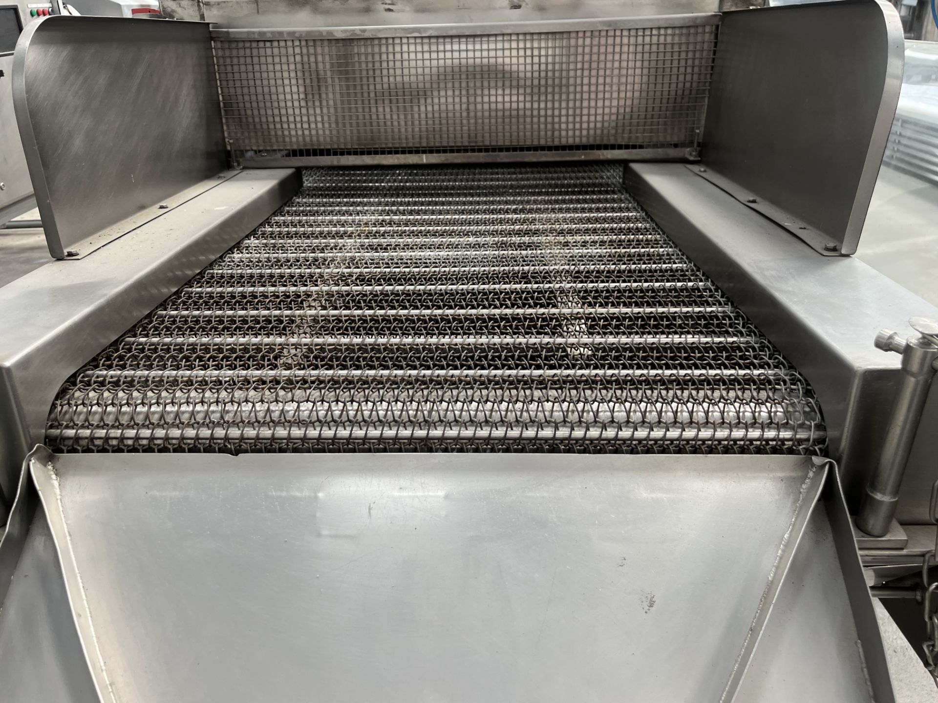 H+C INLINE TOP + BOTTOM GAS OVEN  3 PHASE POWER  600mm WIDE WIRE CONVEYER  HEIGHT - approx - - Image 9 of 11