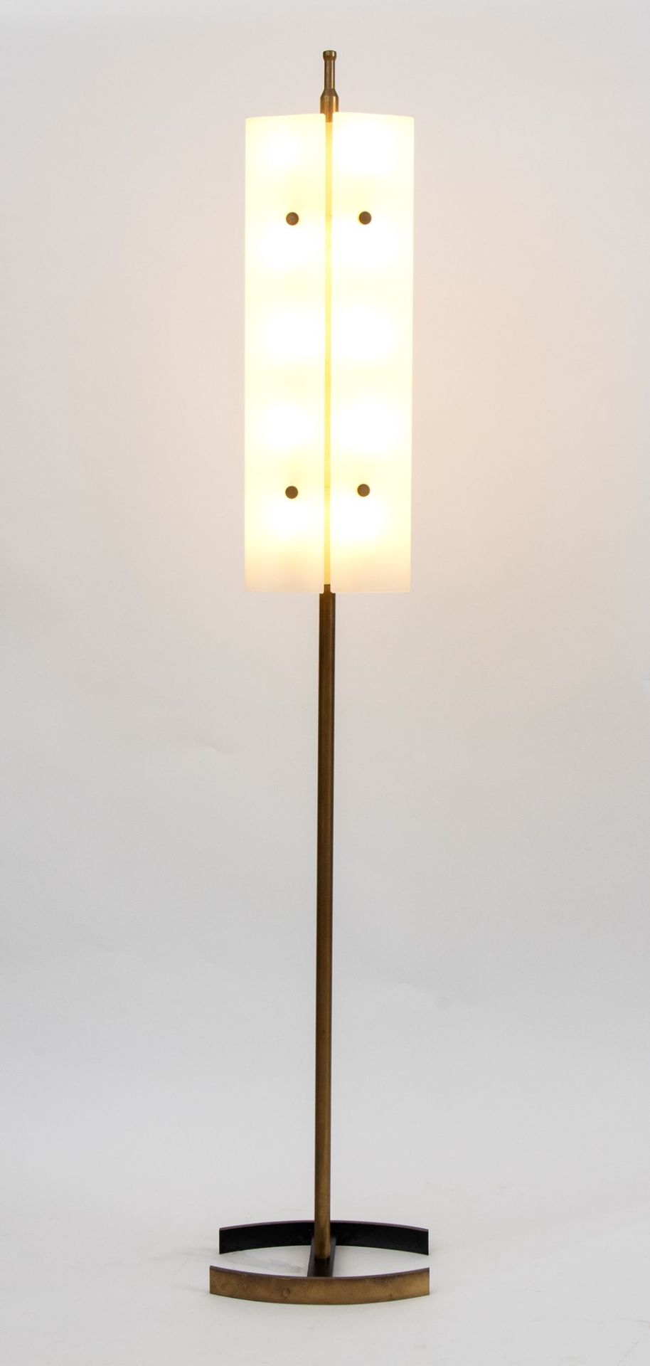 Angelo Lelli Ancona 1915-Monza 1979 Floor lamp mod. 12707 in brass and opal glass diffusers - Bild 6 aus 15