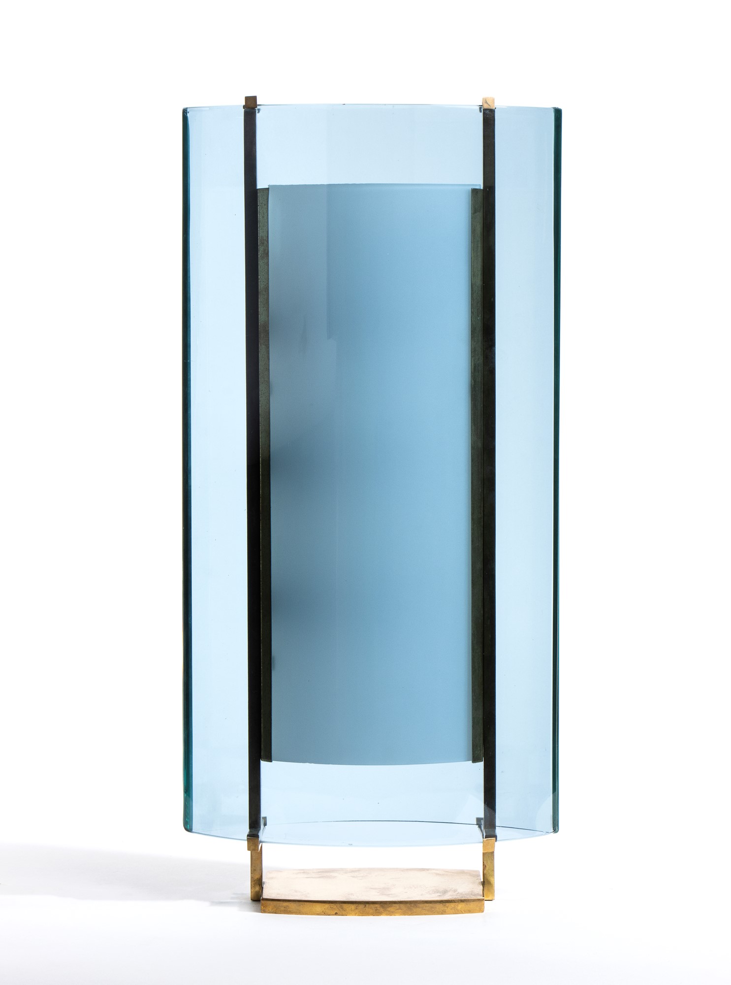 Max Ingrand Table lamp with brass structure and transparent and blue curved crystals. Model 2187 - Image 2 of 19