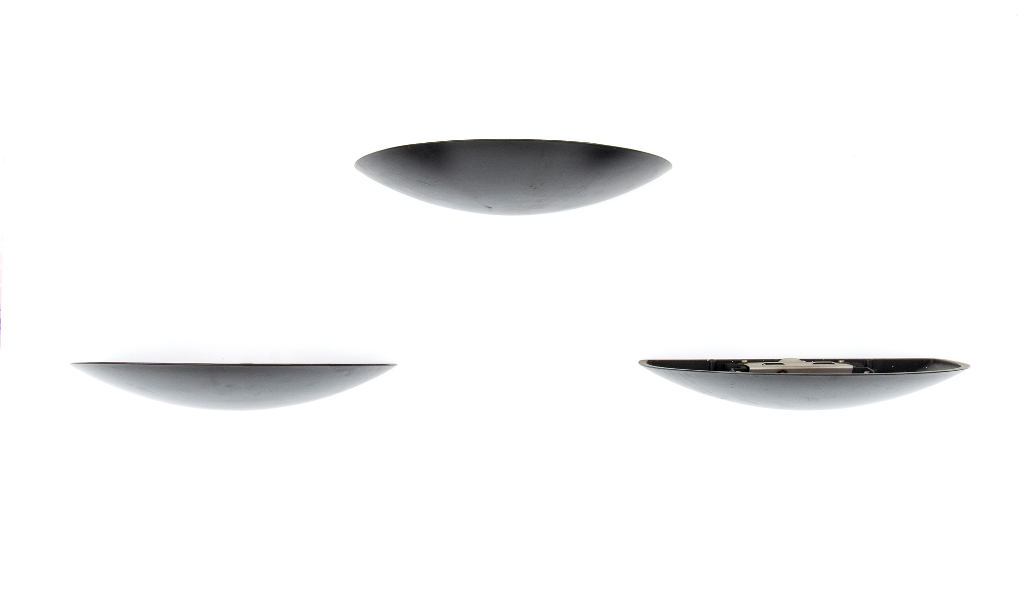 Lot of three wall lamps in matt black lacquered aluminium - Image 5 of 15