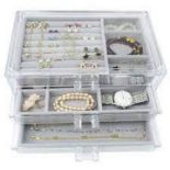 RRP £180 Lot To Contain Assorted Items Including Jewellery Organizer, 2/4 Port Vga Splitter And More