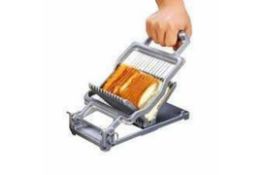 RRP £180 Brand New Items Including Bread Slicer, Watch Box, Pegs & More