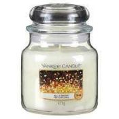 RRP £60 Brand New Yankee Candles Assorted 104G