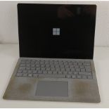 Microsoft Surface Laptop, i5-8350U 1.7Ghz, 8GB, 256GB, 13.5" touchscreen, Win 10 Pro