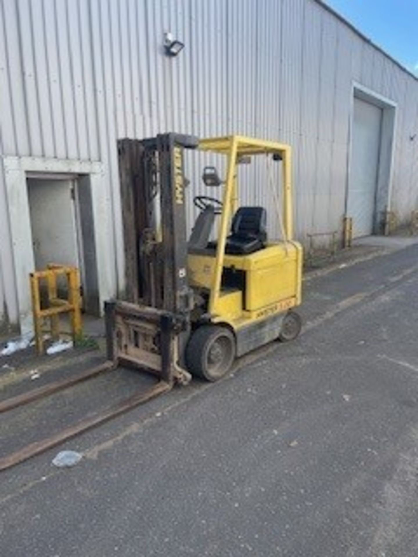 Hyster Electric Forklift Truck Model E3.00XM-847 **will required to be retained until site cleared*