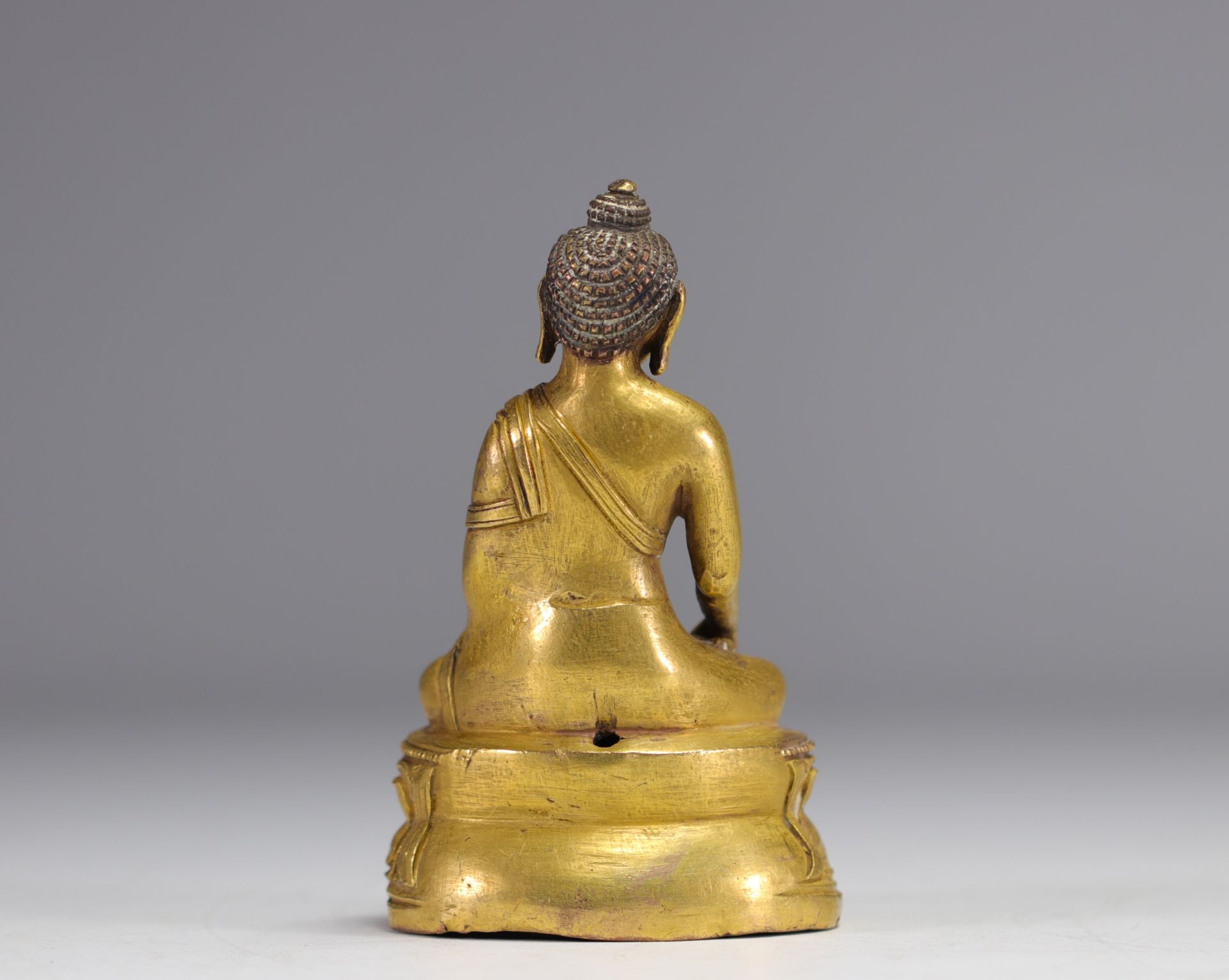 Sculpture of a seated Buddha on a gilded bronze base - Image 4 of 6