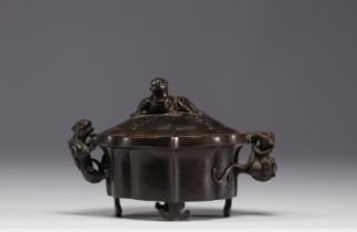 China - bronze perfume burner decorated with fantastic animals, Kangxi mark.