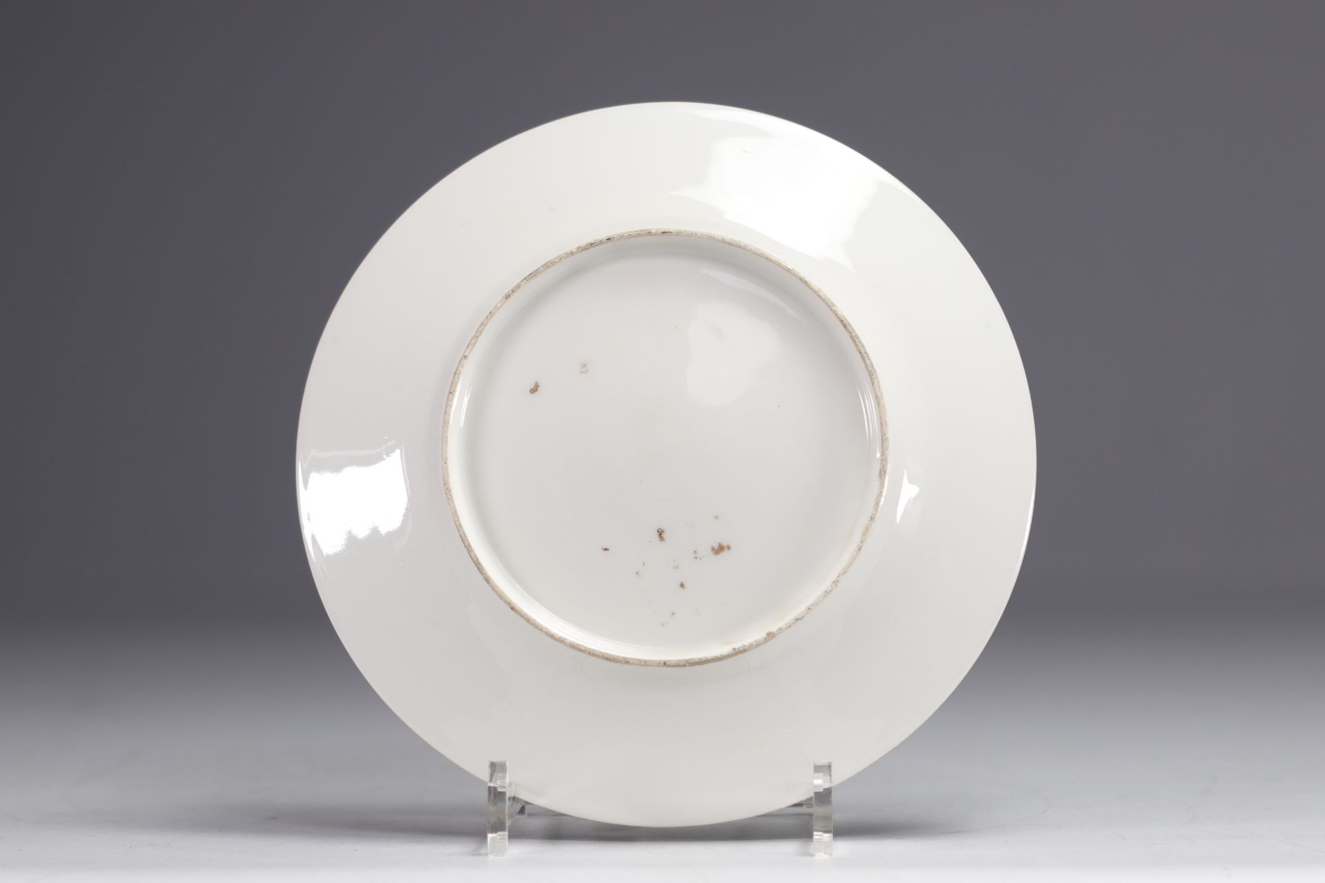 White porcelain plate decorated with gold royal crowns. - Image 2 of 3